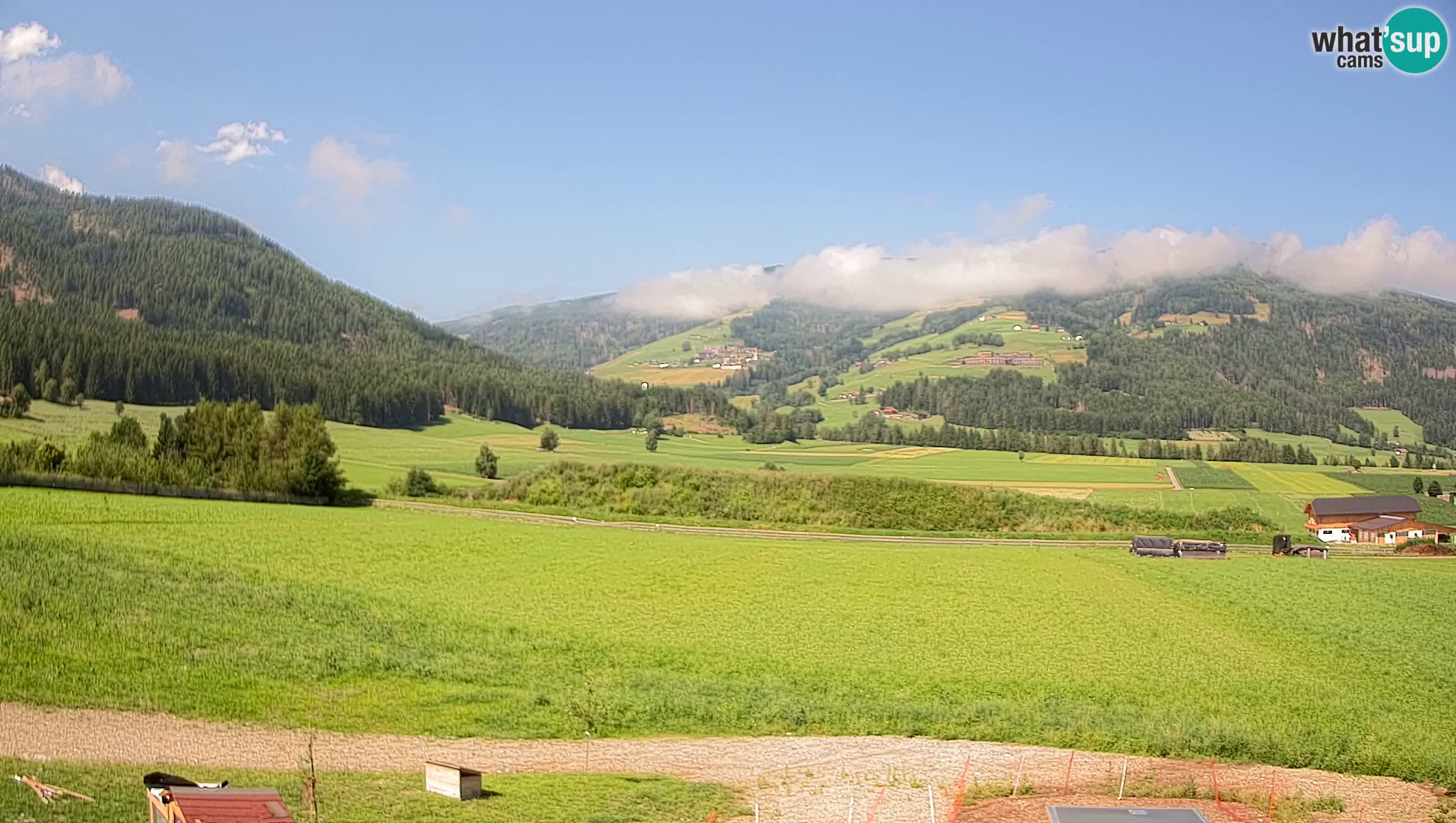Webkamera Olang | Blick auf den Kronplatz von den Sottla Apartments