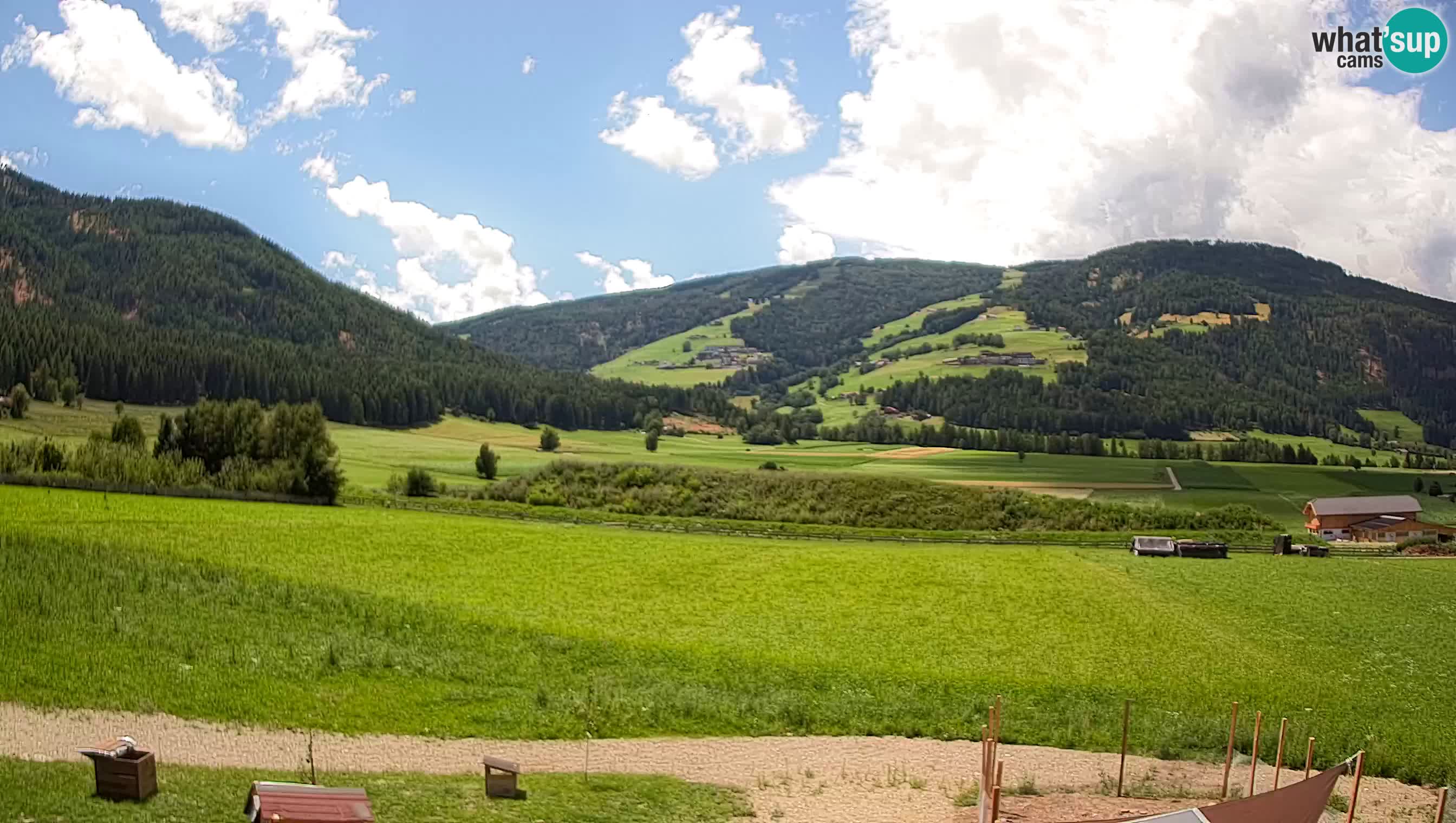 Webkamera Olang | Blick auf den Kronplatz von den Sottla Apartments