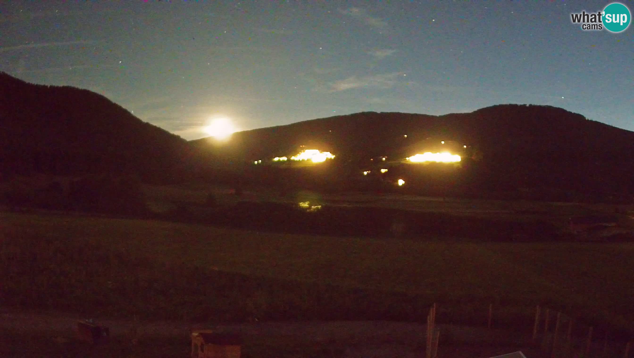 Webkamera Olang | Blick auf den Kronplatz von den Sottla Apartments