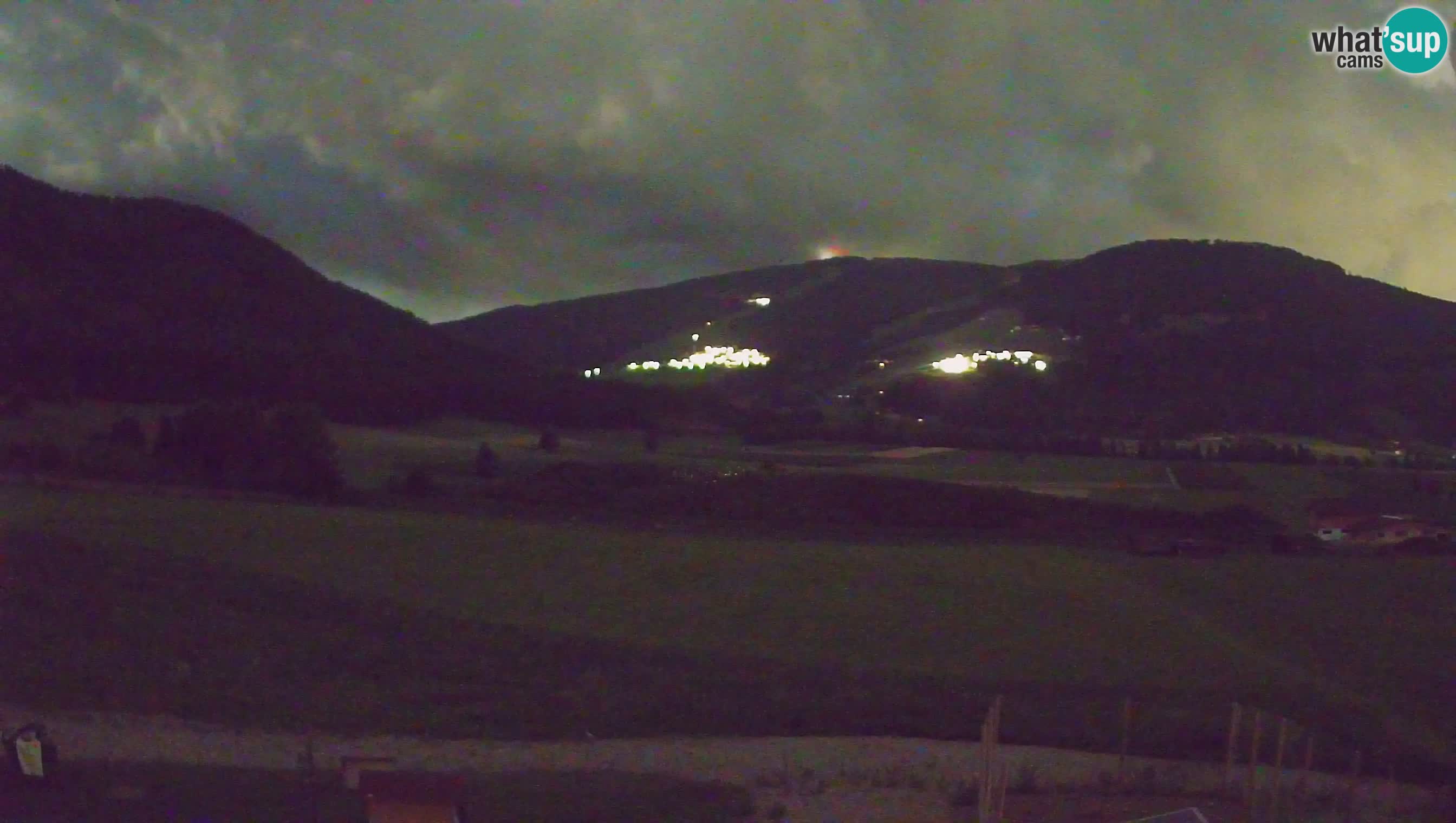 Webkamera Olang | Blick auf den Kronplatz von den Sottla Apartments