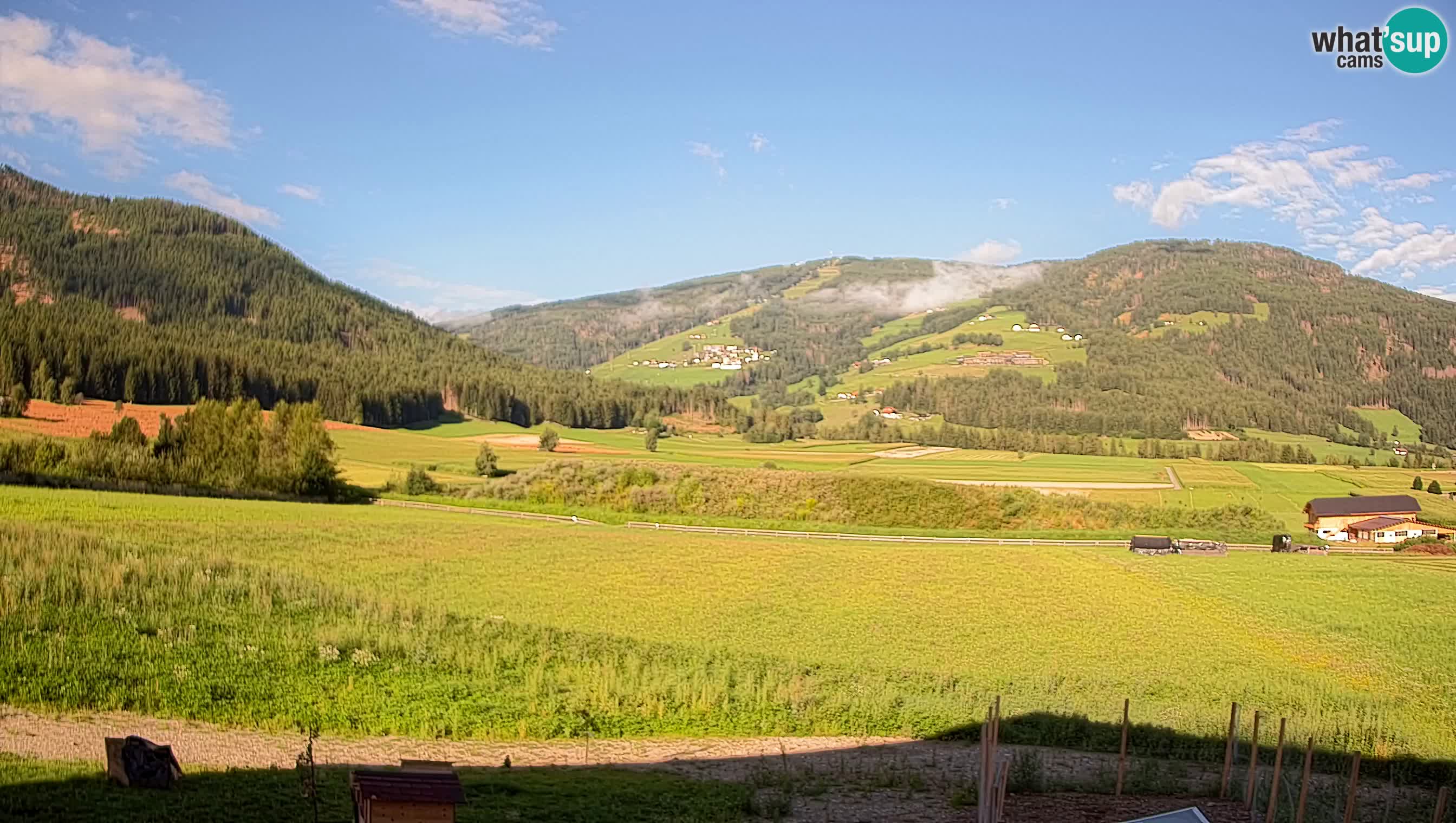 Webkamera Olang | Blick auf den Kronplatz von den Sottla Apartments