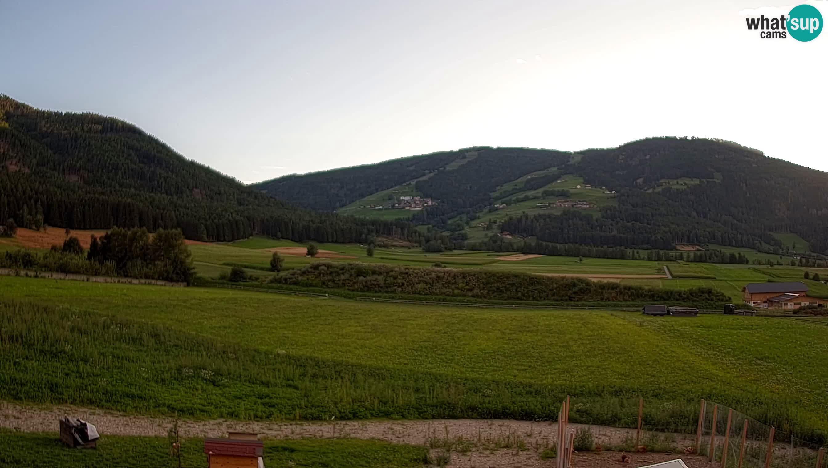 Webkamera Olang | Blick auf den Kronplatz von den Sottla Apartments