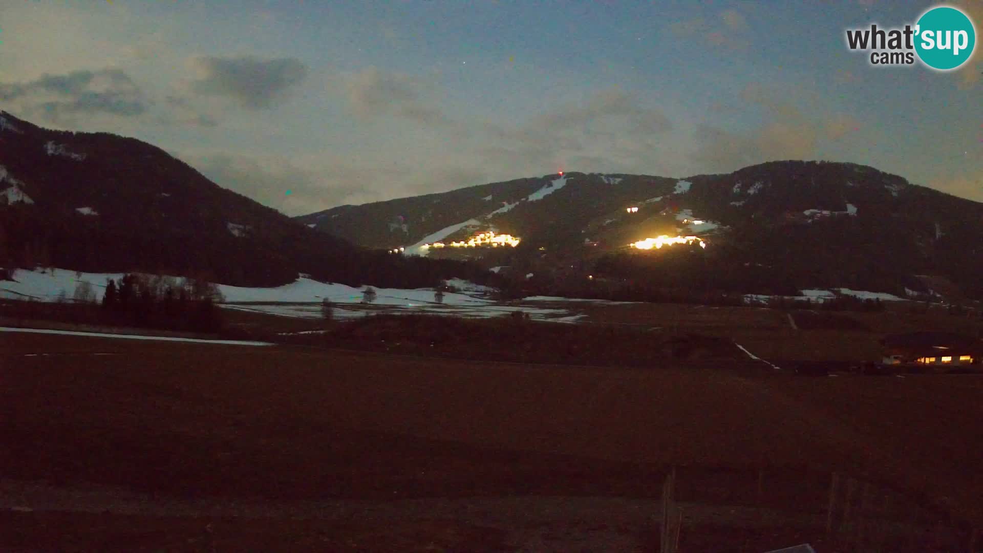 Webkamera Olang | Blick auf den Kronplatz von den Sottla Apartments