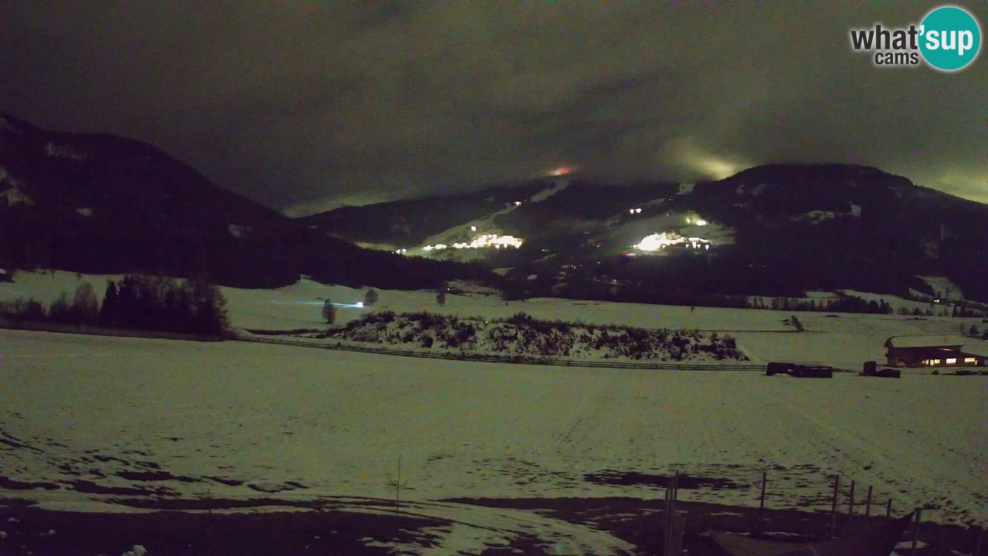 Webkamera Olang | Blick auf den Kronplatz von den Sottla Apartments