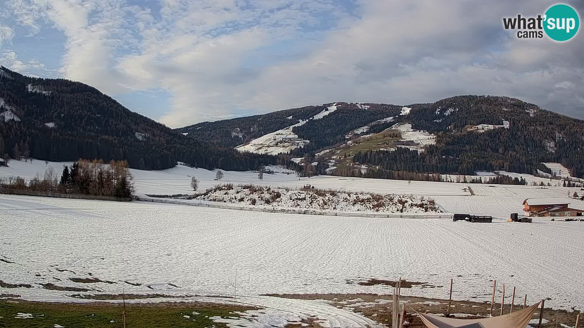 Webkamera Olang | Blick auf den Kronplatz von den Sottla Apartments