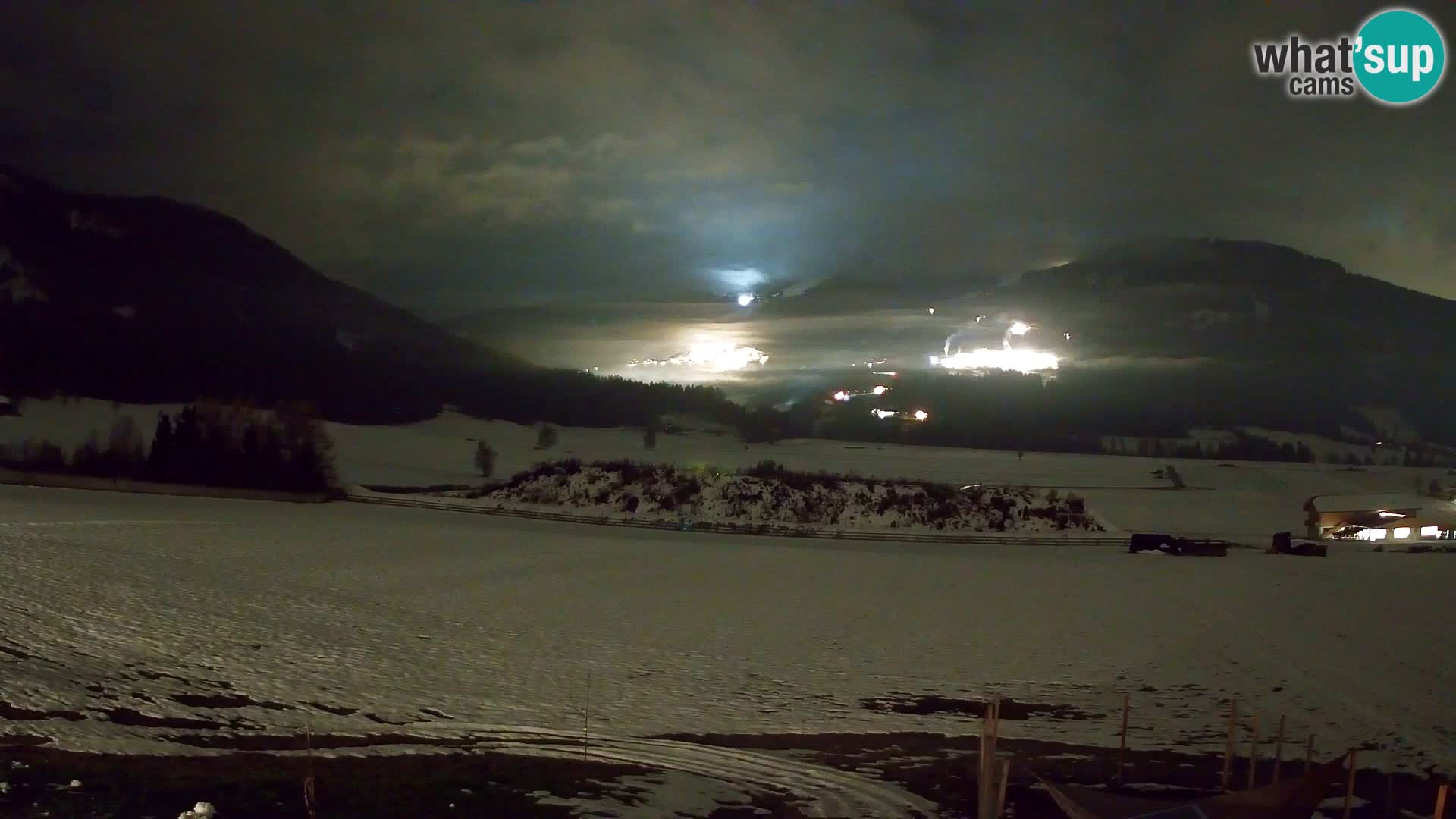 Webkamera Olang | Blick auf den Kronplatz von den Sottla Apartments