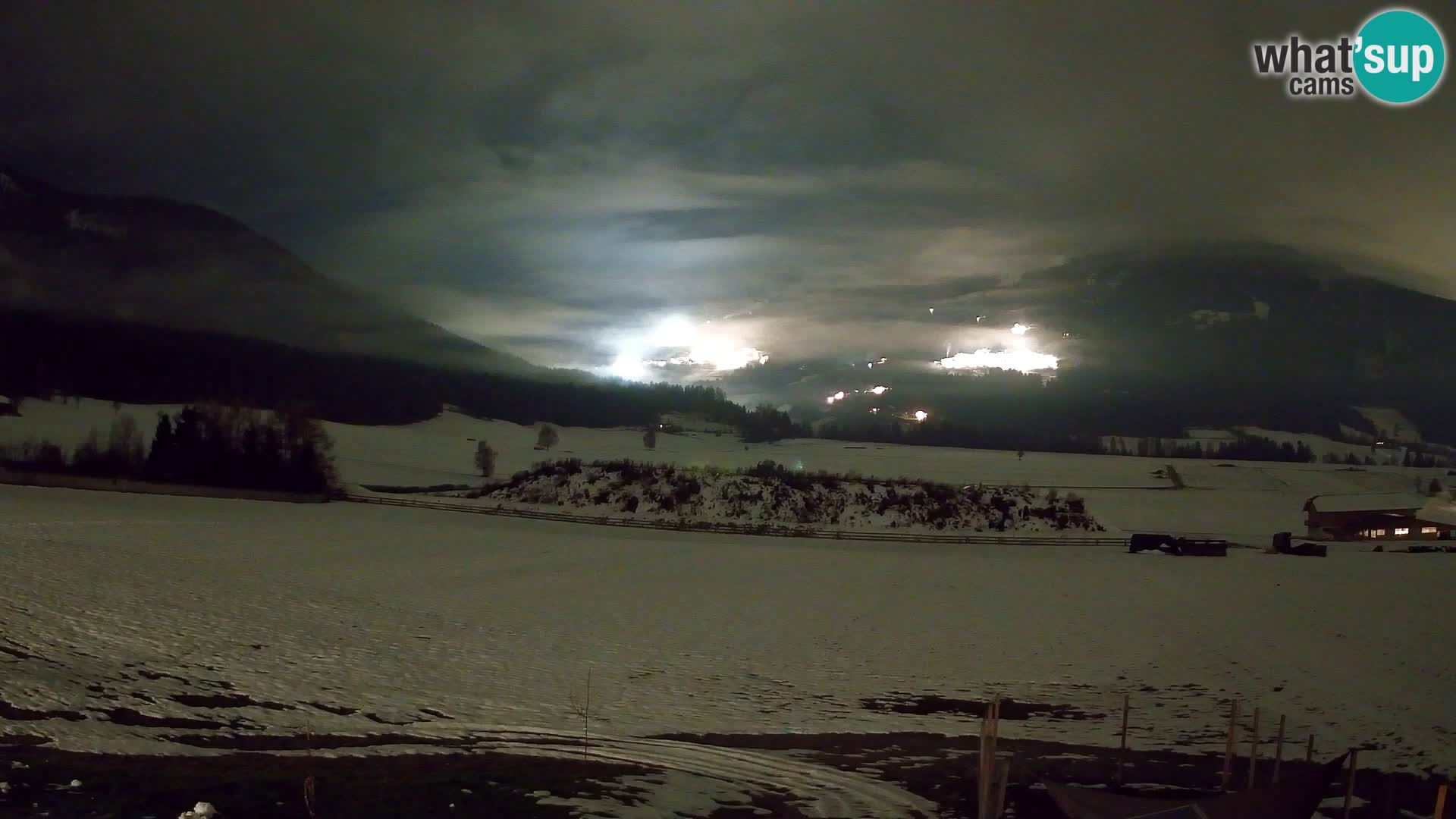 Webkamera Olang | Blick auf den Kronplatz von den Sottla Apartments
