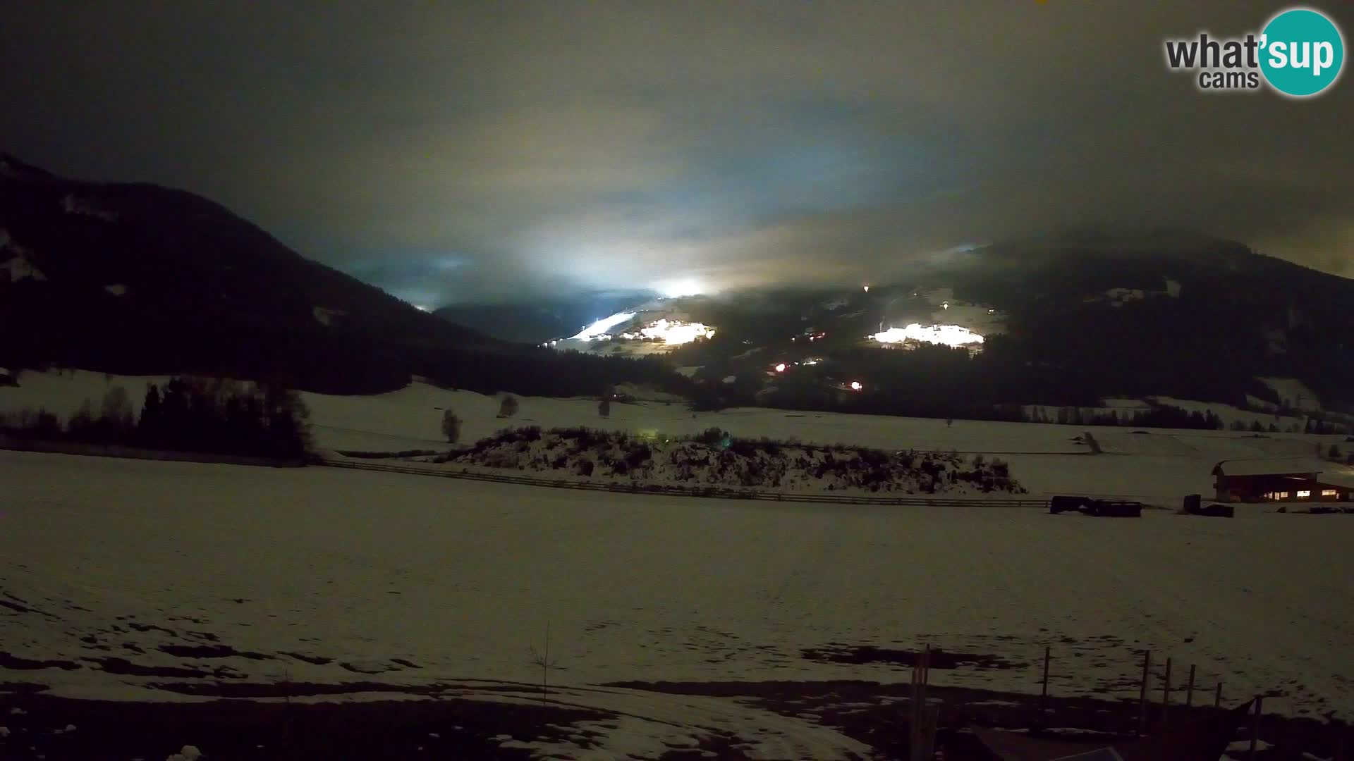 Webkamera Olang | Blick auf den Kronplatz von den Sottla Apartments