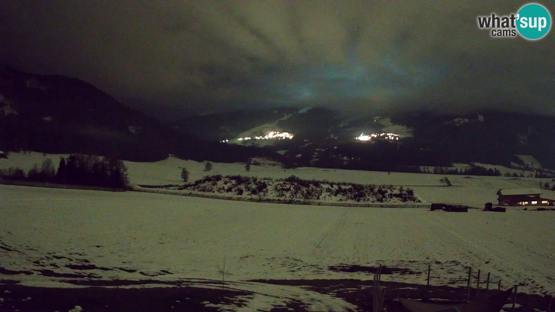 Webkamera Olang | Blick auf den Kronplatz von den Sottla Apartments
