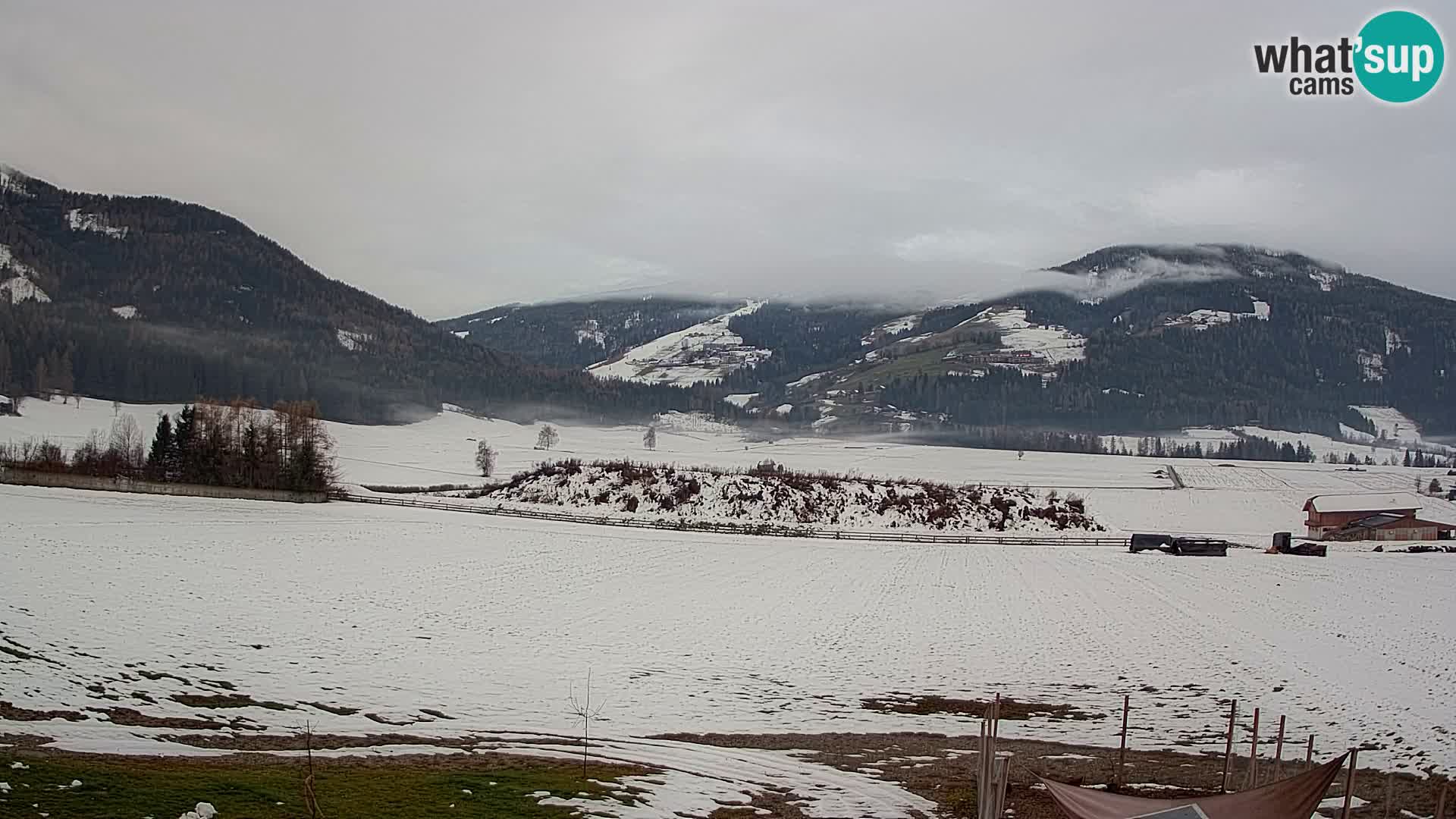 Webkamera Olang | Blick auf den Kronplatz von den Sottla Apartments