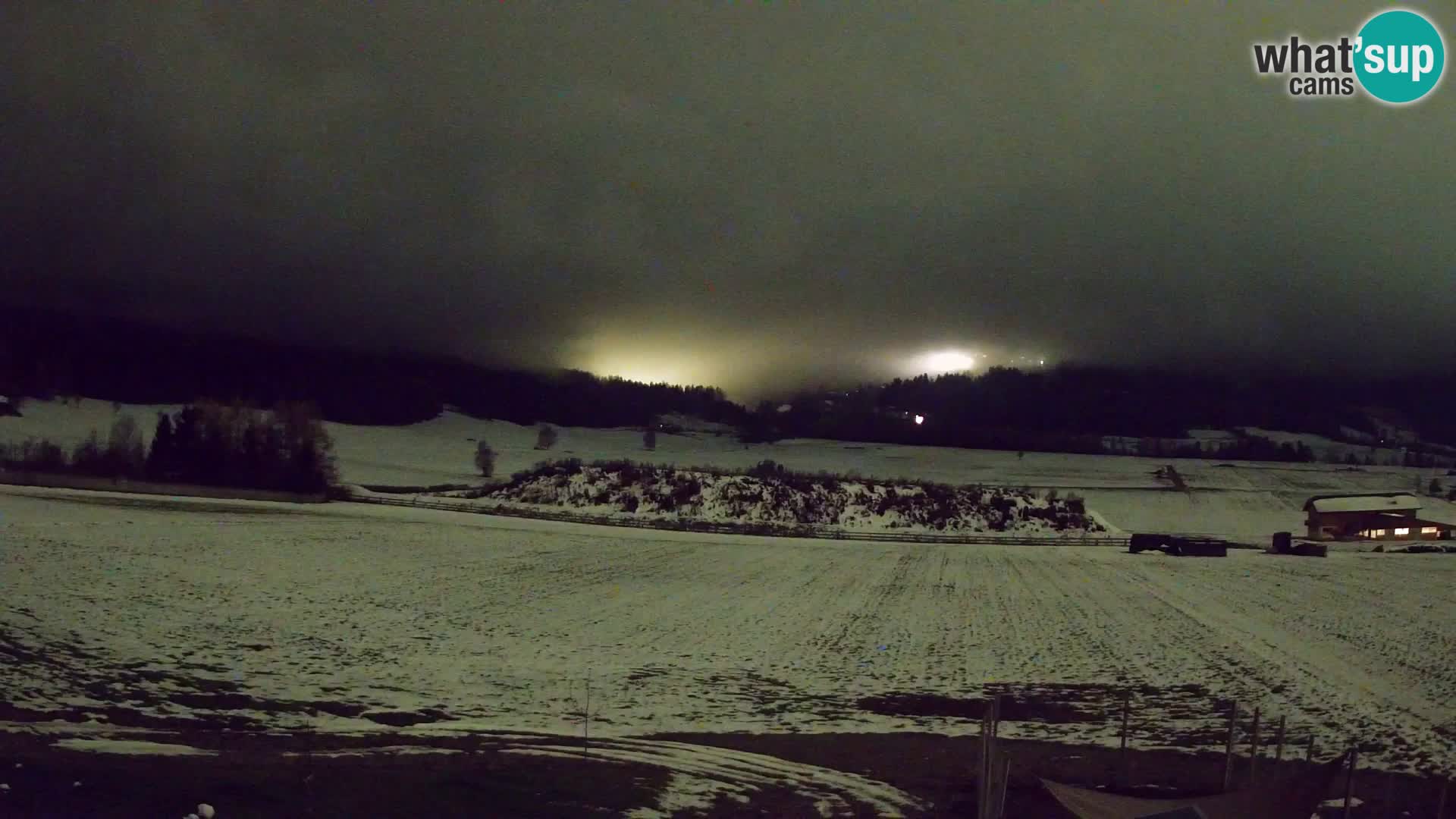 Webkamera Olang | Blick auf den Kronplatz von den Sottla Apartments