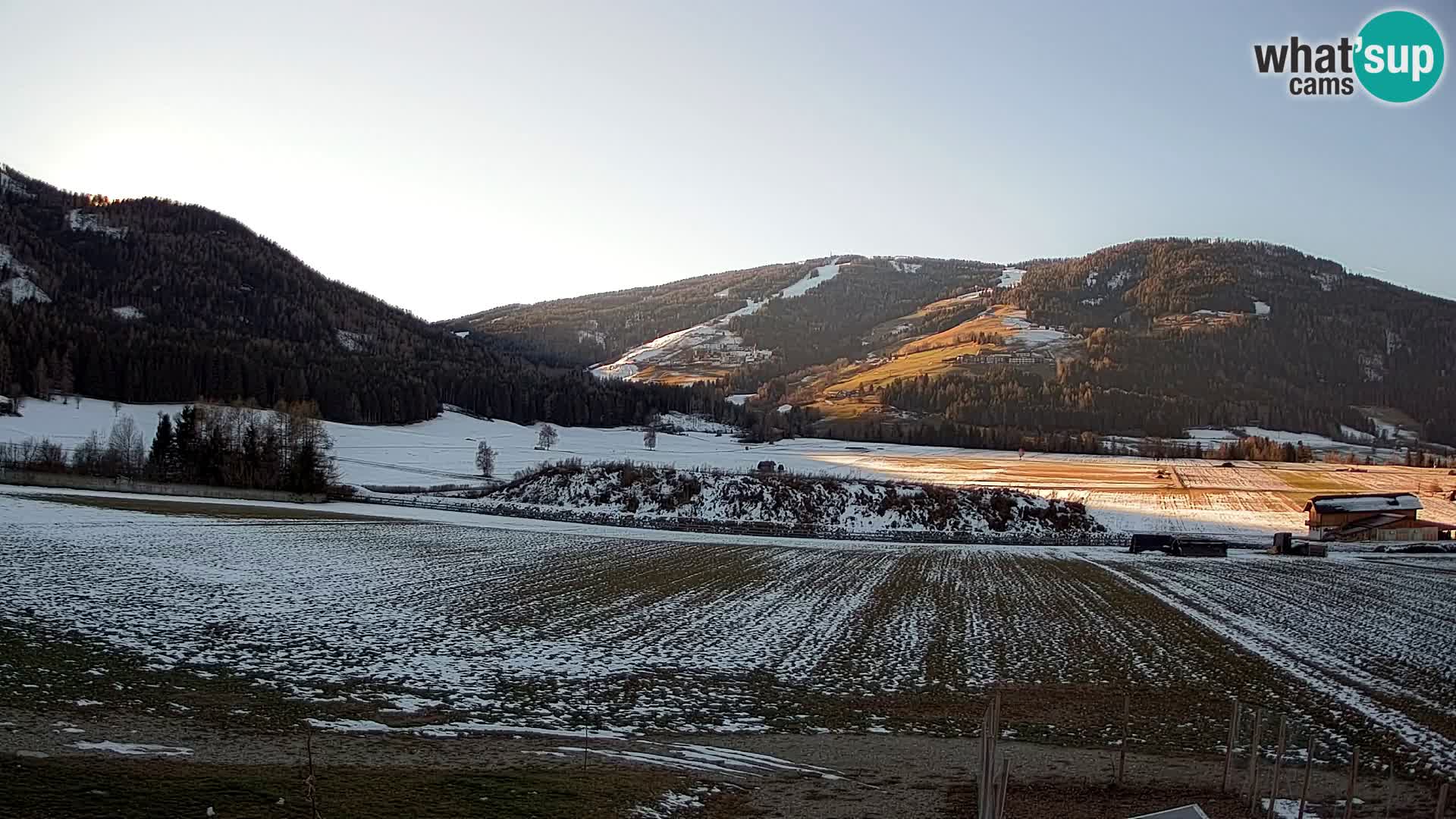Webkamera Olang | Blick auf den Kronplatz von den Sottla Apartments