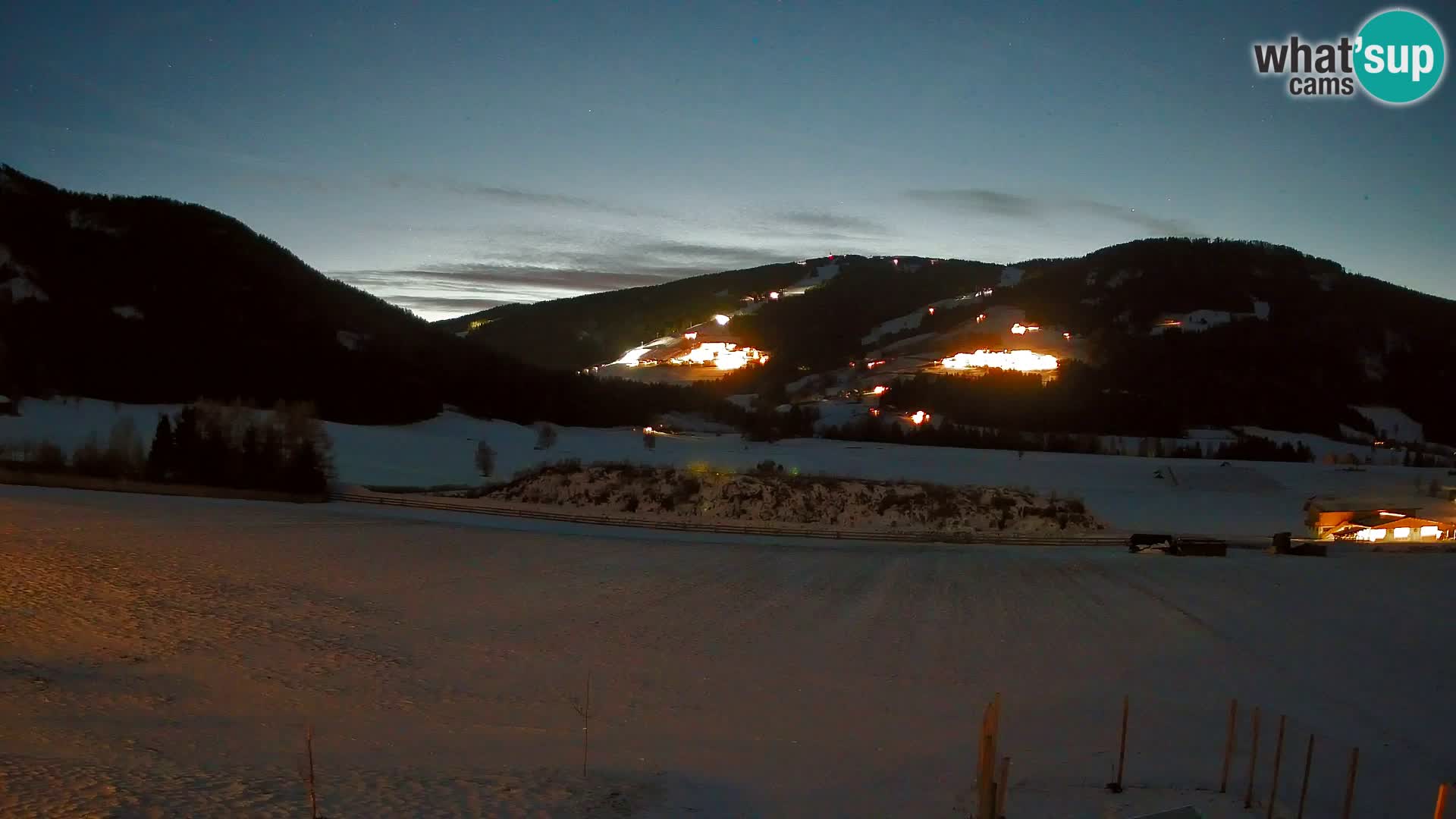Webkamera Olang | Blick auf den Kronplatz von den Sottla Apartments