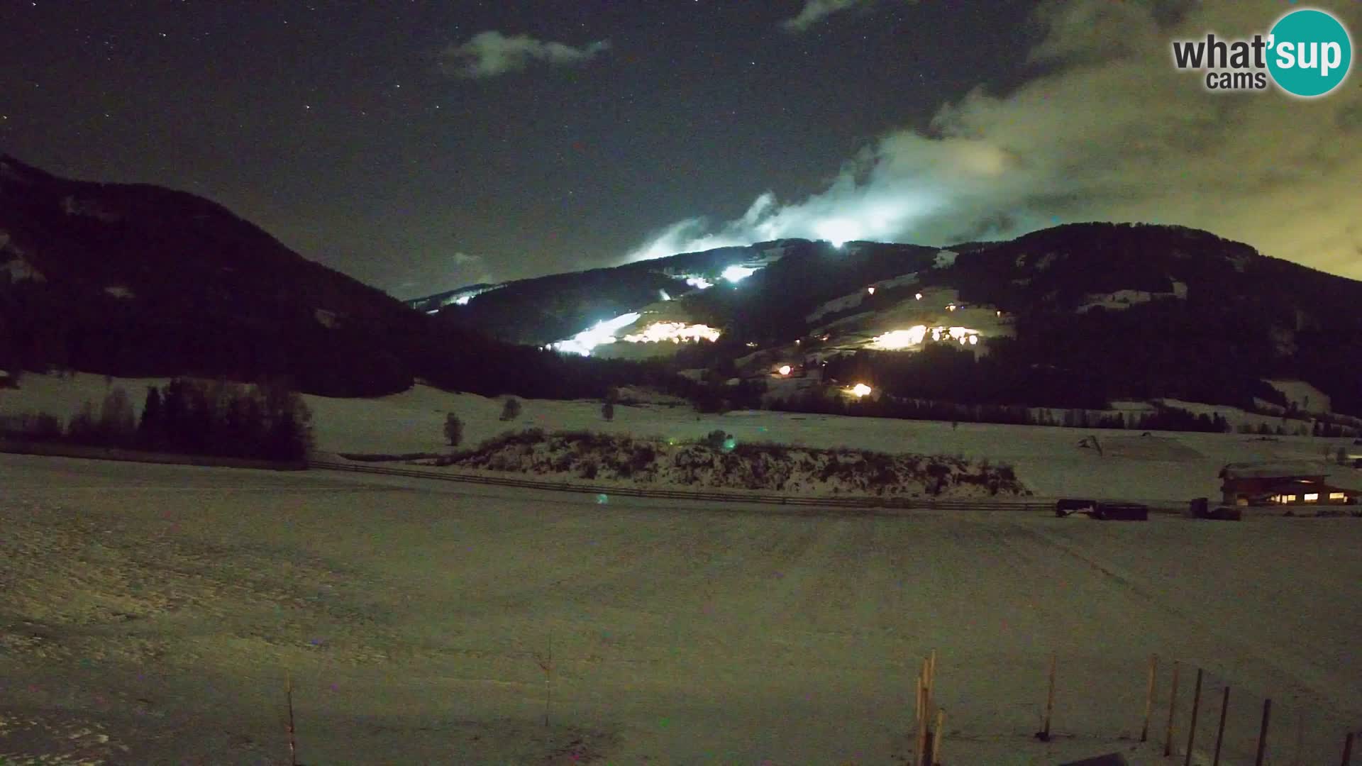 Webkamera Olang | Blick auf den Kronplatz von den Sottla Apartments