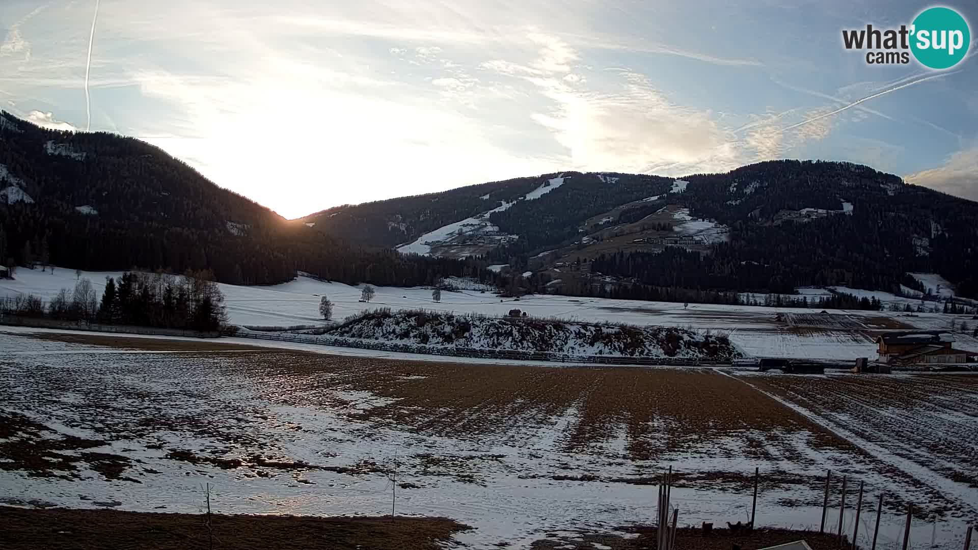 Webkamera Olang | Blick auf den Kronplatz von den Sottla Apartments