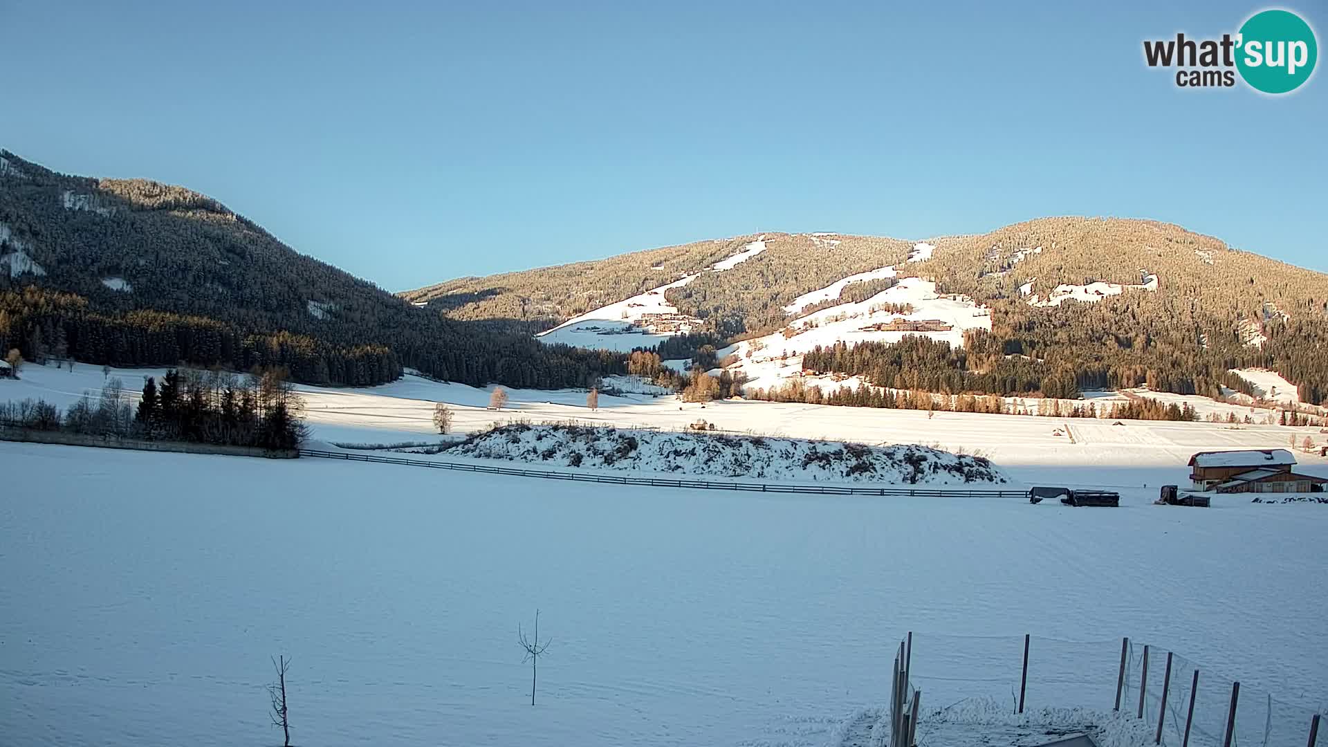 Webkamera Olang | Blick auf den Kronplatz von den Sottla Apartments