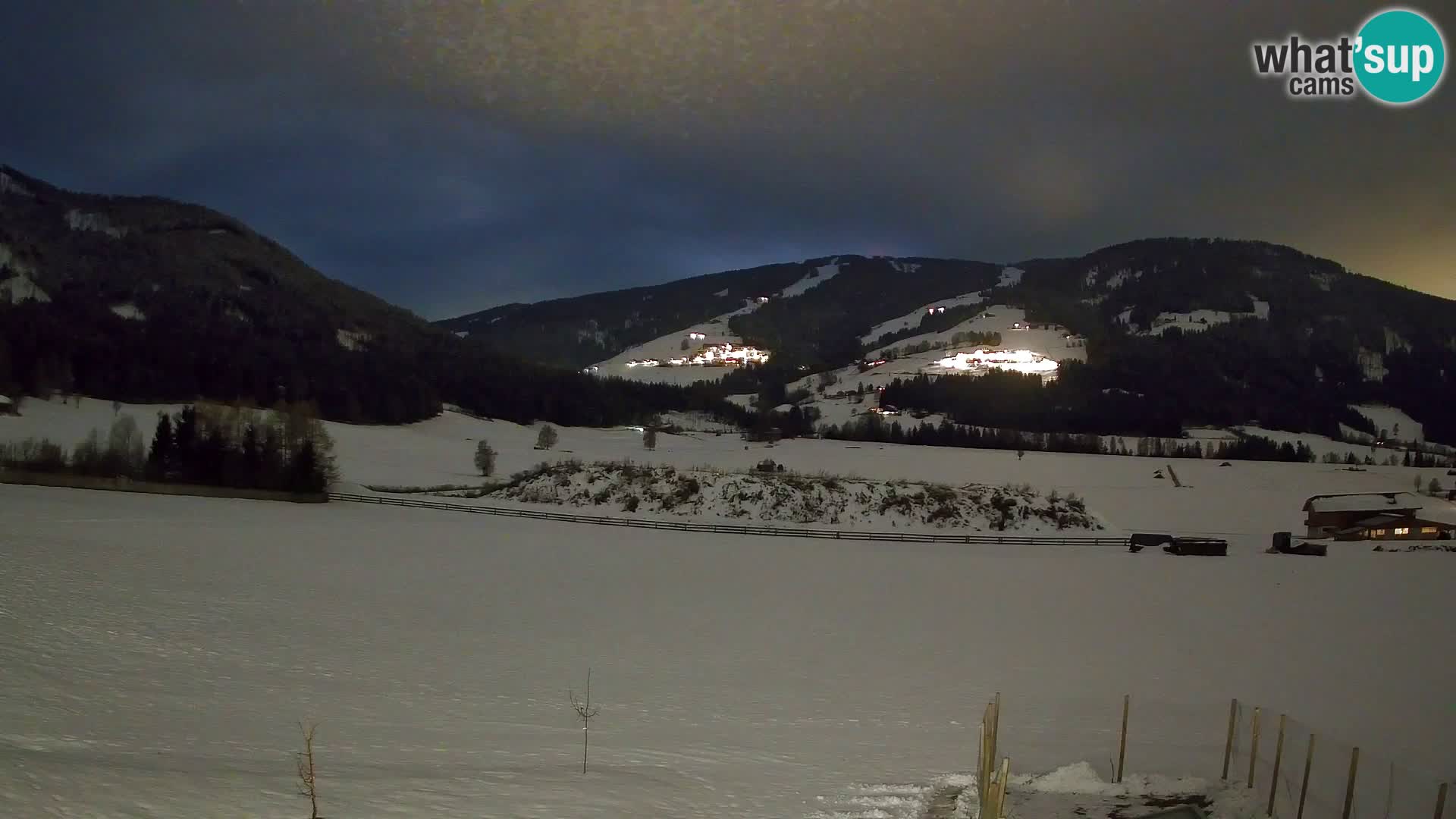 Webkamera Olang | Blick auf den Kronplatz von den Sottla Apartments