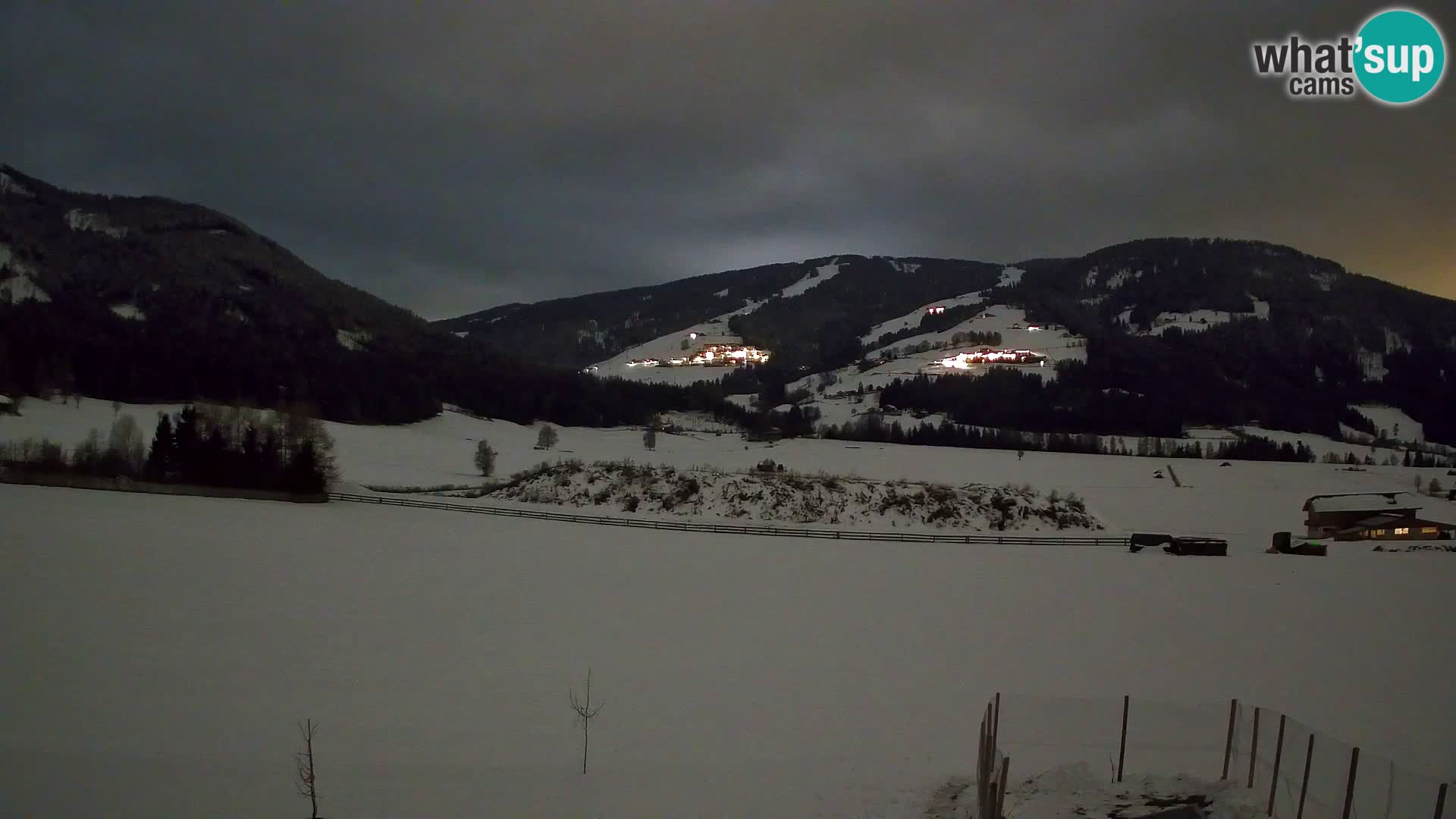 Webkamera Olang | Blick auf den Kronplatz von den Sottla Apartments