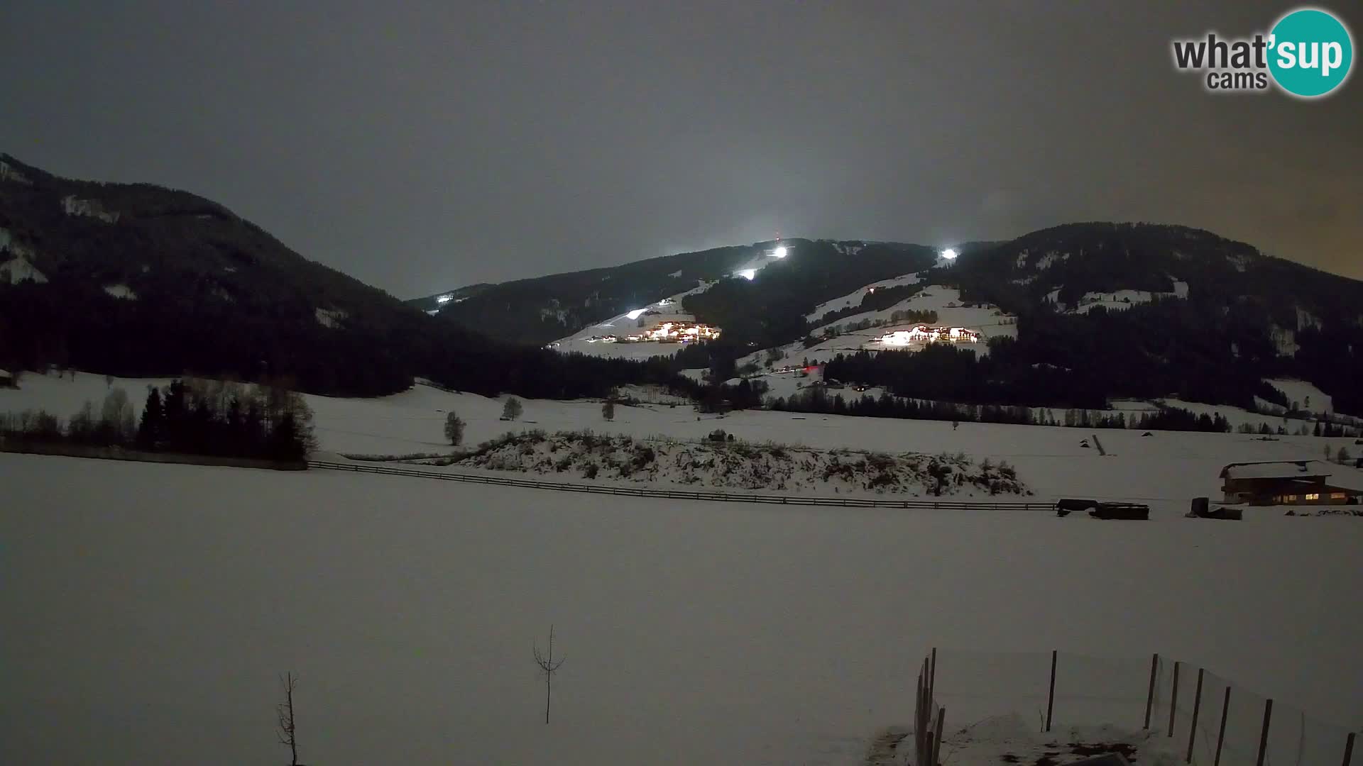 Webkamera Olang | Blick auf den Kronplatz von den Sottla Apartments