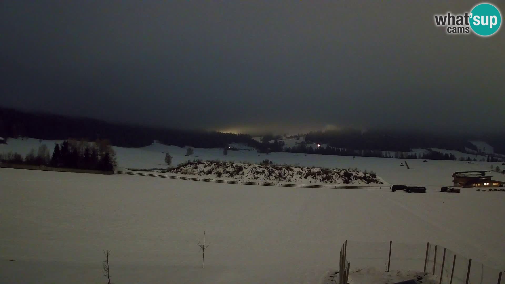 Webkamera Olang | Blick auf den Kronplatz von den Sottla Apartments