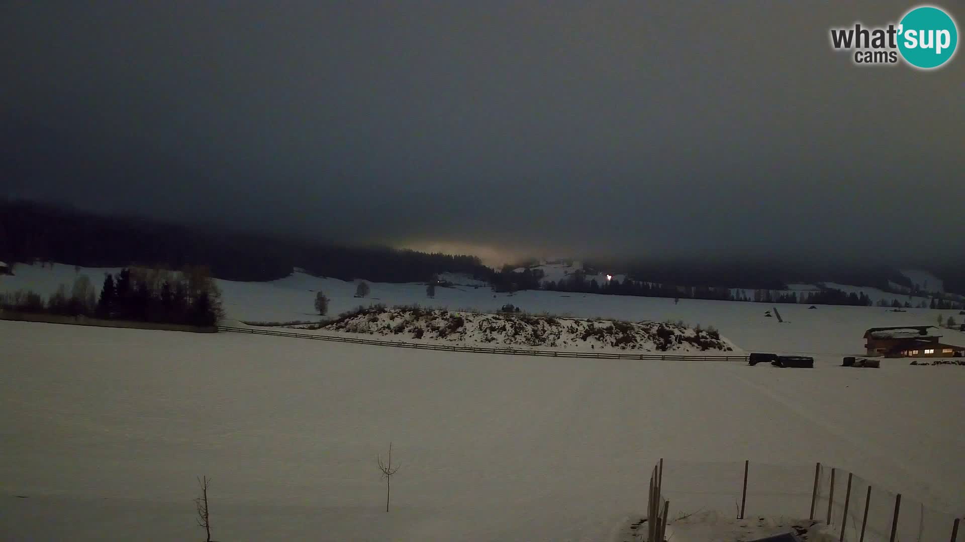 Webkamera Olang | Blick auf den Kronplatz von den Sottla Apartments