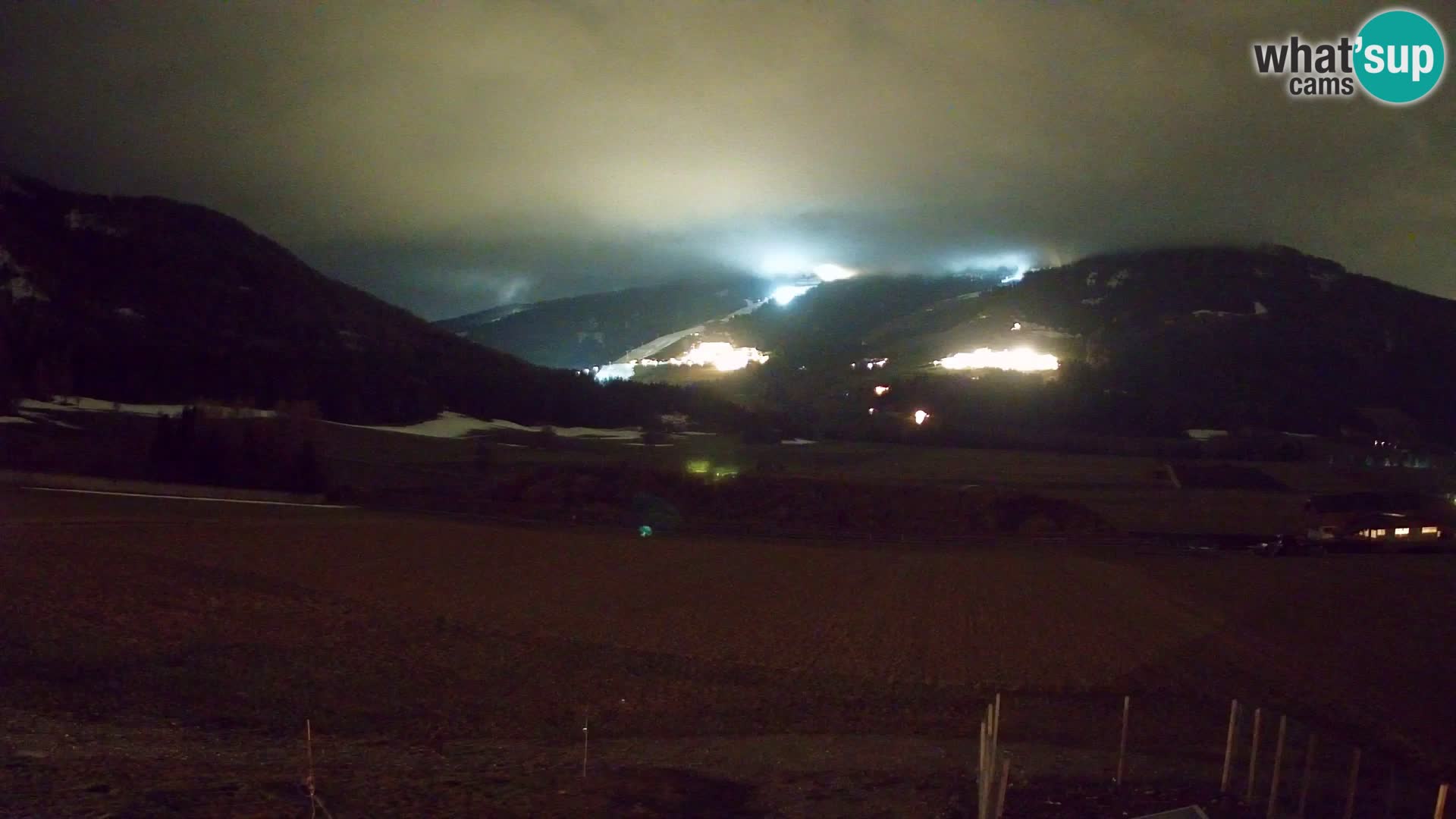 Webkamera Olang | Blick auf den Kronplatz von den Sottla Apartments