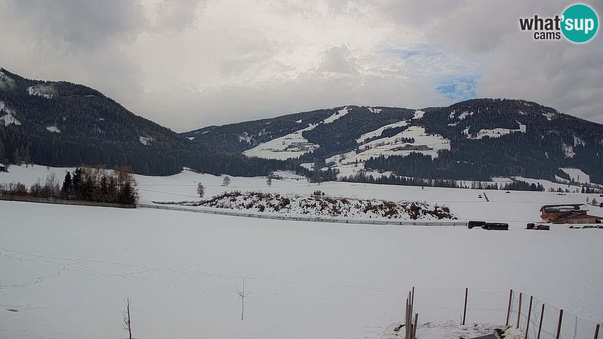 Webkamera Olang | Blick auf den Kronplatz von den Sottla Apartments