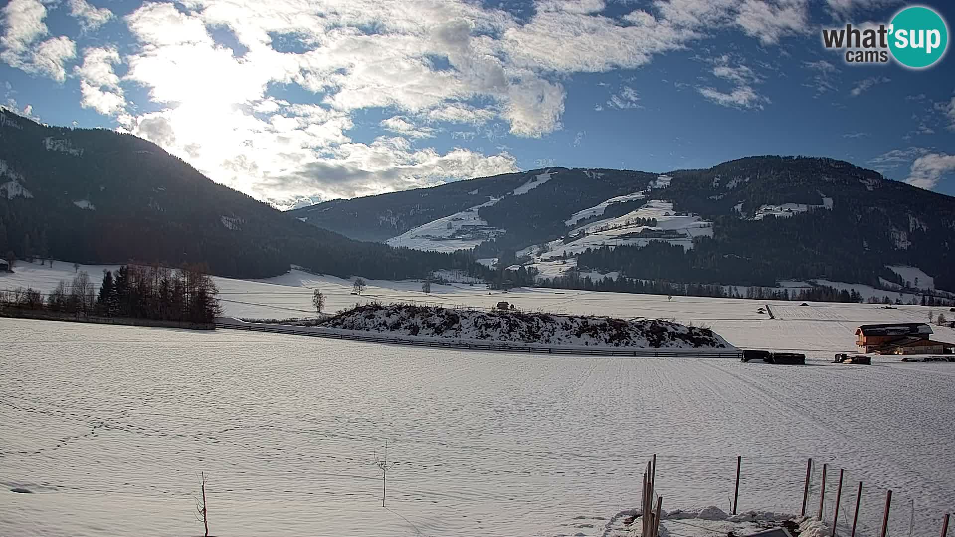 Webkamera Olang | Blick auf den Kronplatz von den Sottla Apartments