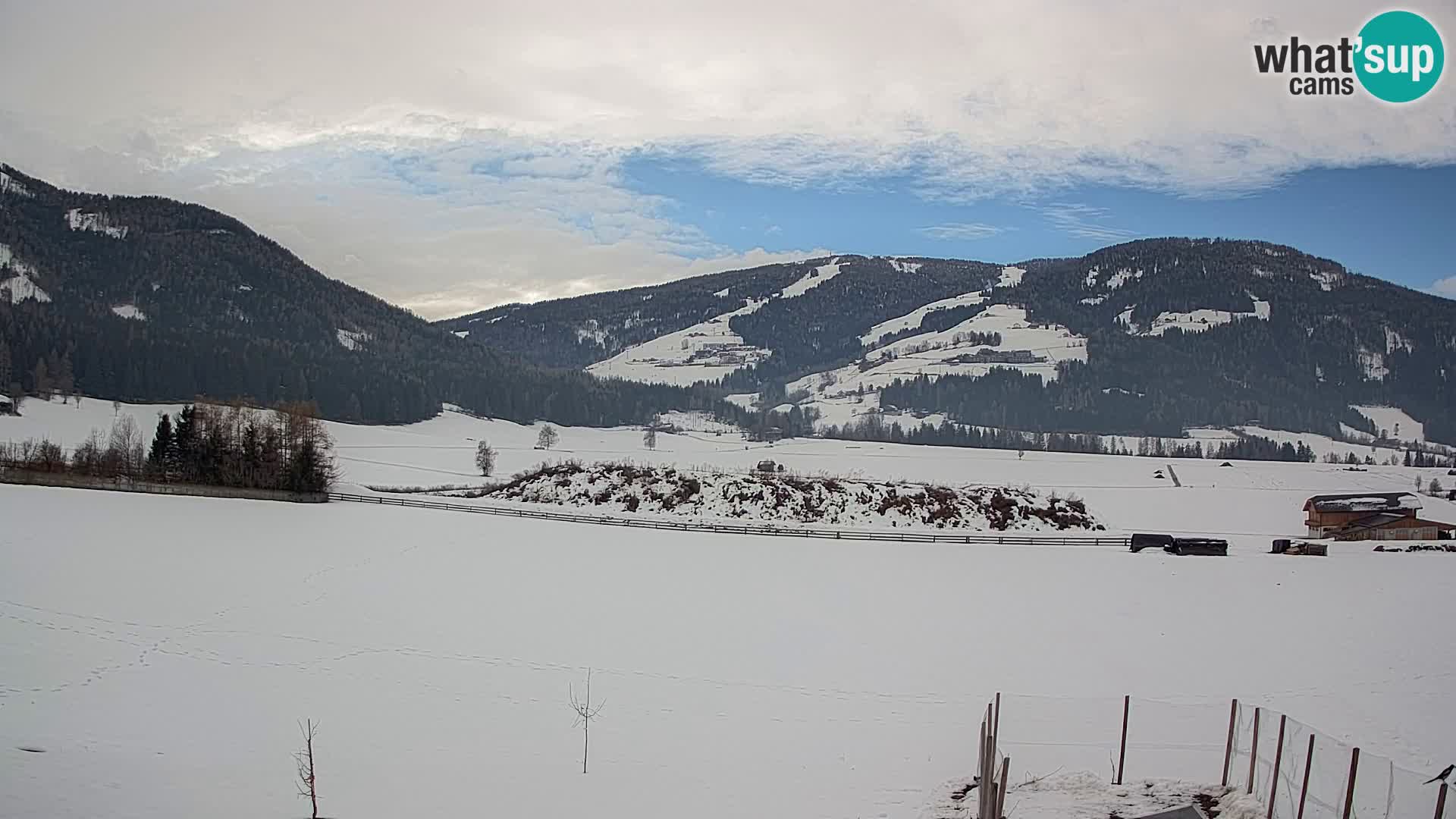 Webkamera Olang | Blick auf den Kronplatz von den Sottla Apartments