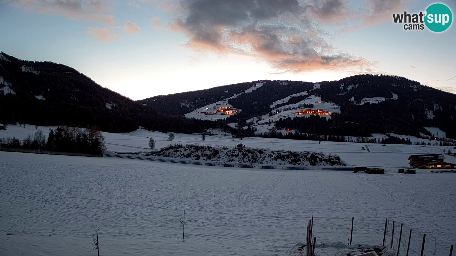 Webkamera Olang | Blick auf den Kronplatz von den Sottla Apartments