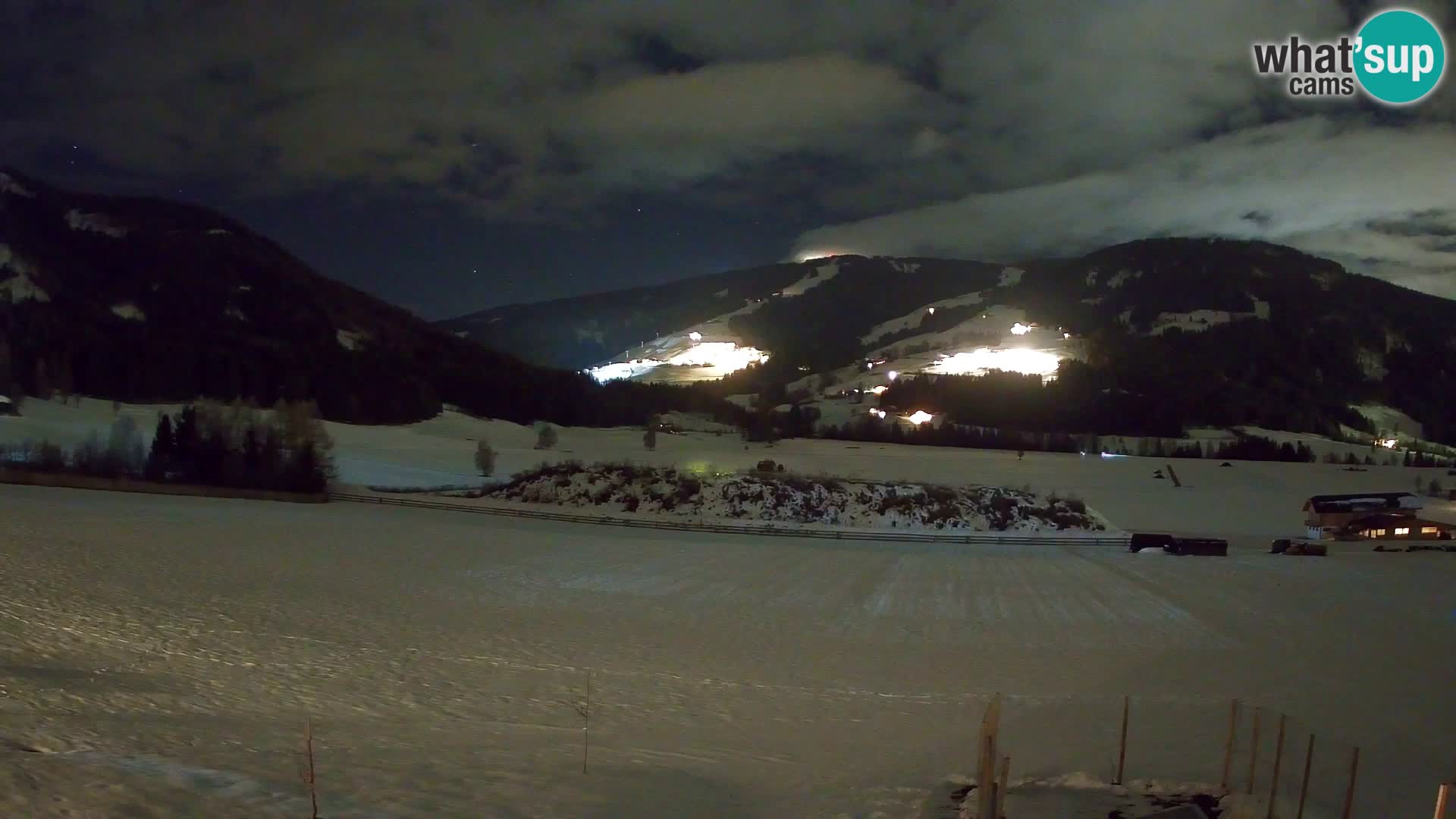 Webkamera Olang | Blick auf den Kronplatz von den Sottla Apartments