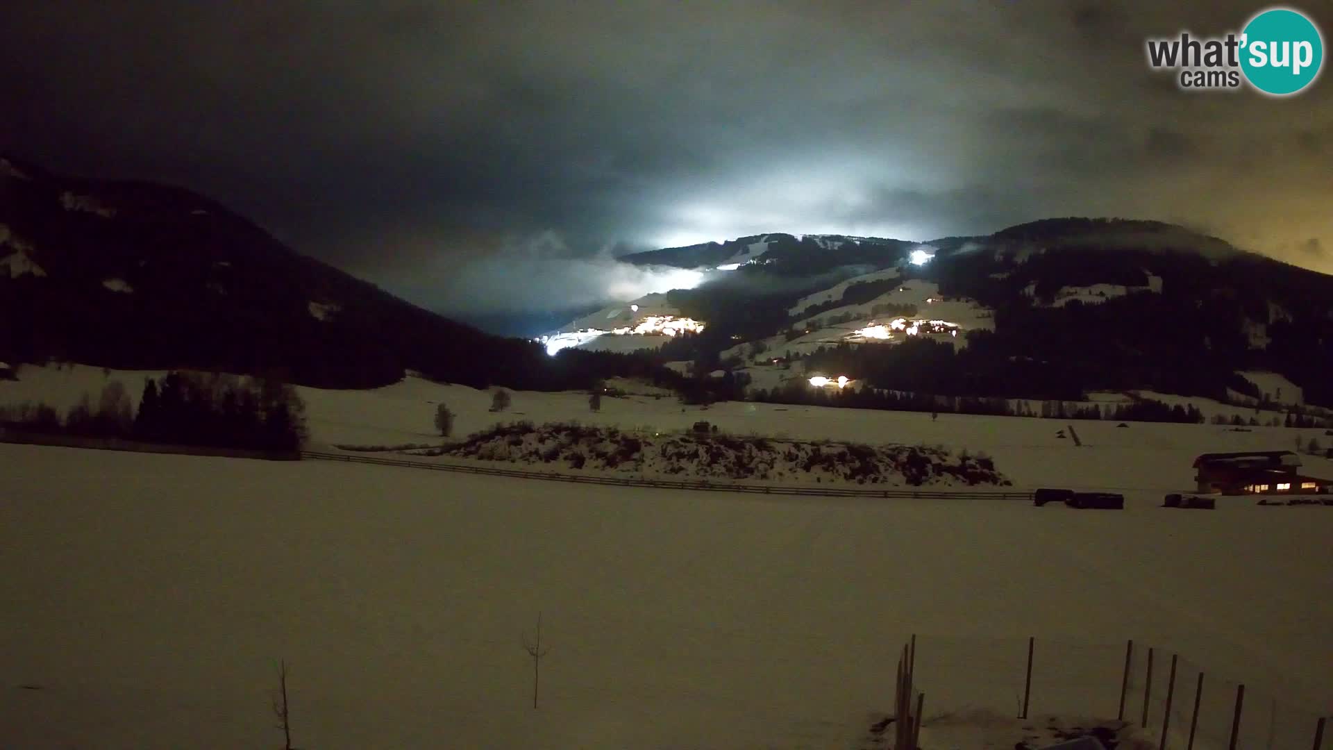 Webkamera Olang | Blick auf den Kronplatz von den Sottla Apartments