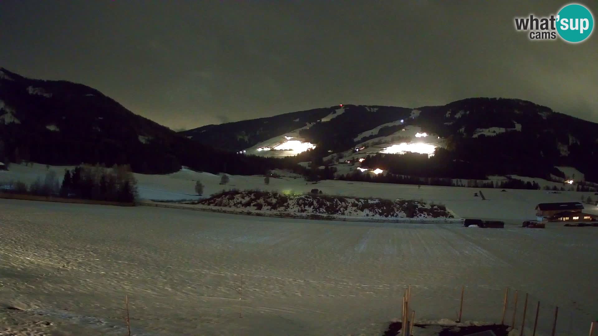 Webkamera Olang | Blick auf den Kronplatz von den Sottla Apartments