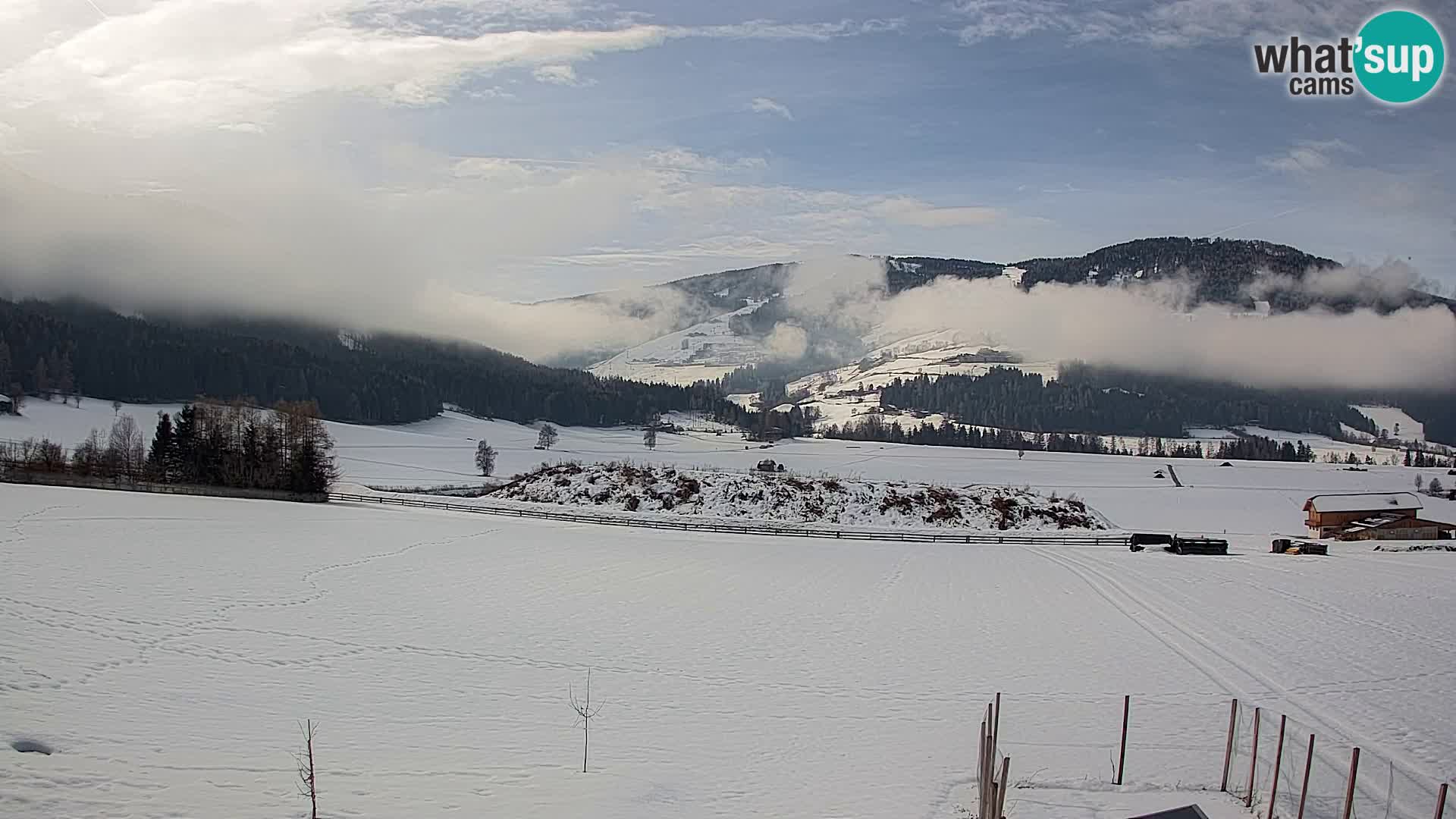 Webkamera Olang | Blick auf den Kronplatz von den Sottla Apartments