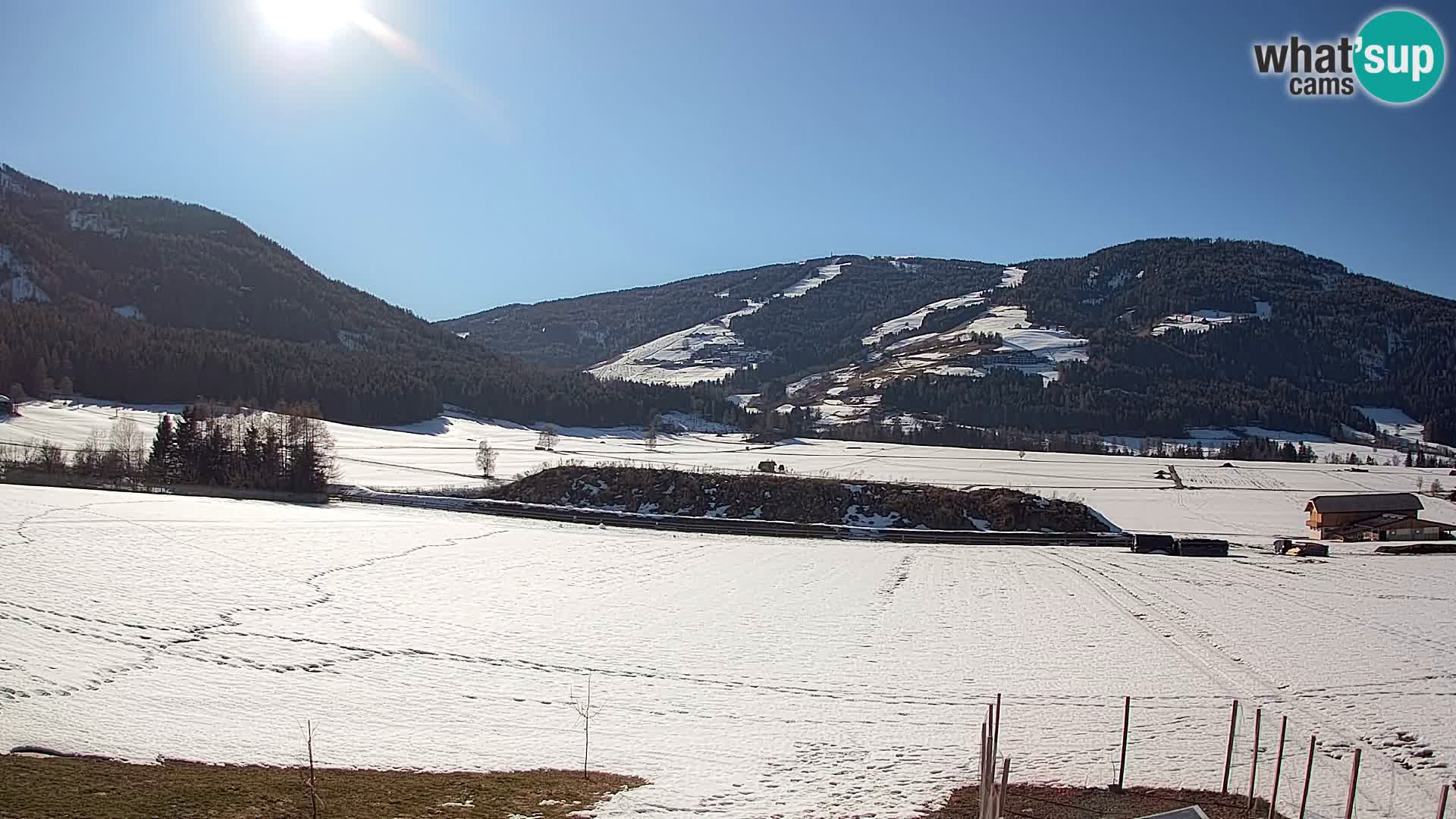 Webkamera Olang | Blick auf den Kronplatz von den Sottla Apartments