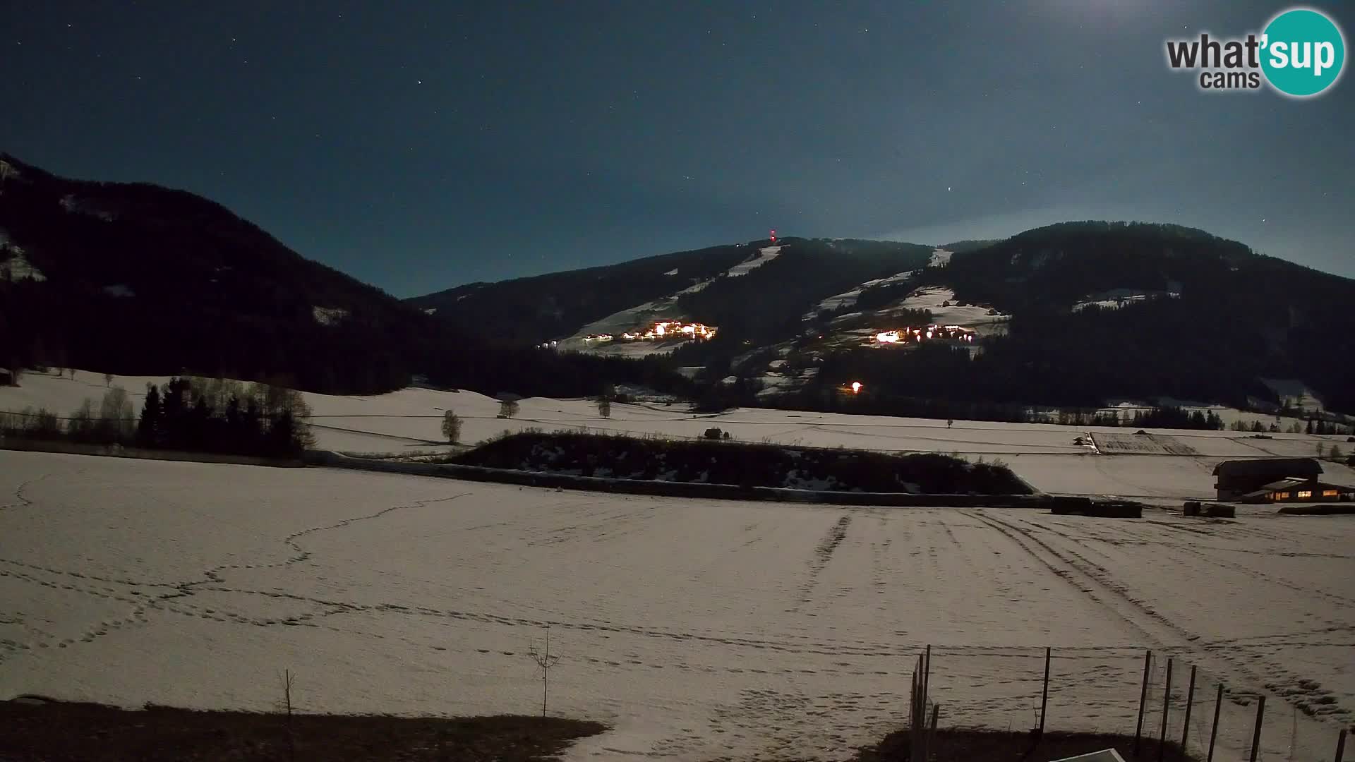 Webkamera Olang | Blick auf den Kronplatz von den Sottla Apartments
