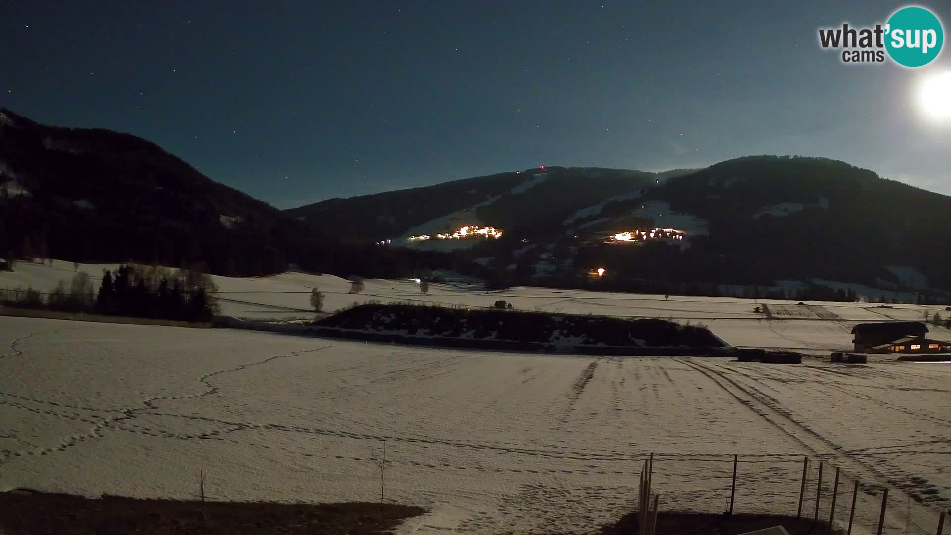 Webkamera Olang | Blick auf den Kronplatz von den Sottla Apartments