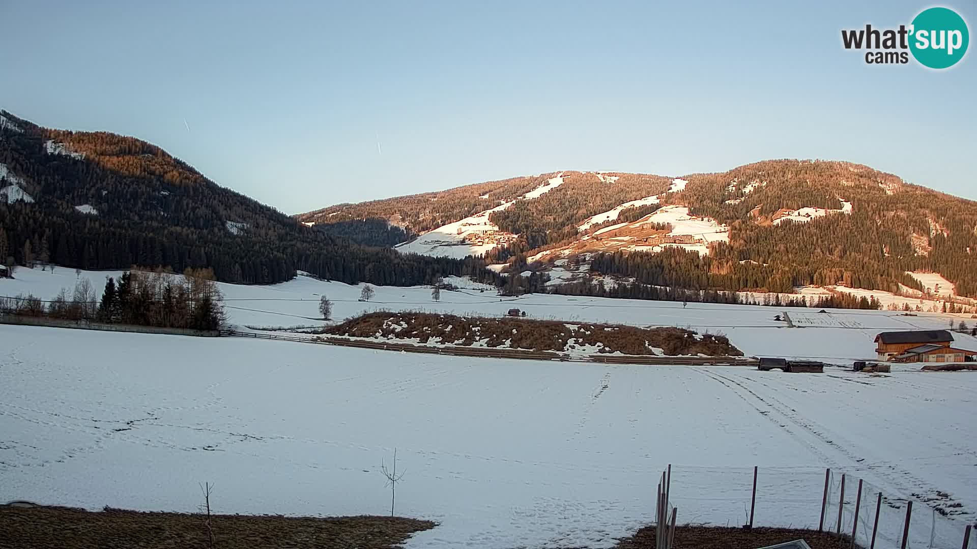 Webkamera Olang | Blick auf den Kronplatz von den Sottla Apartments