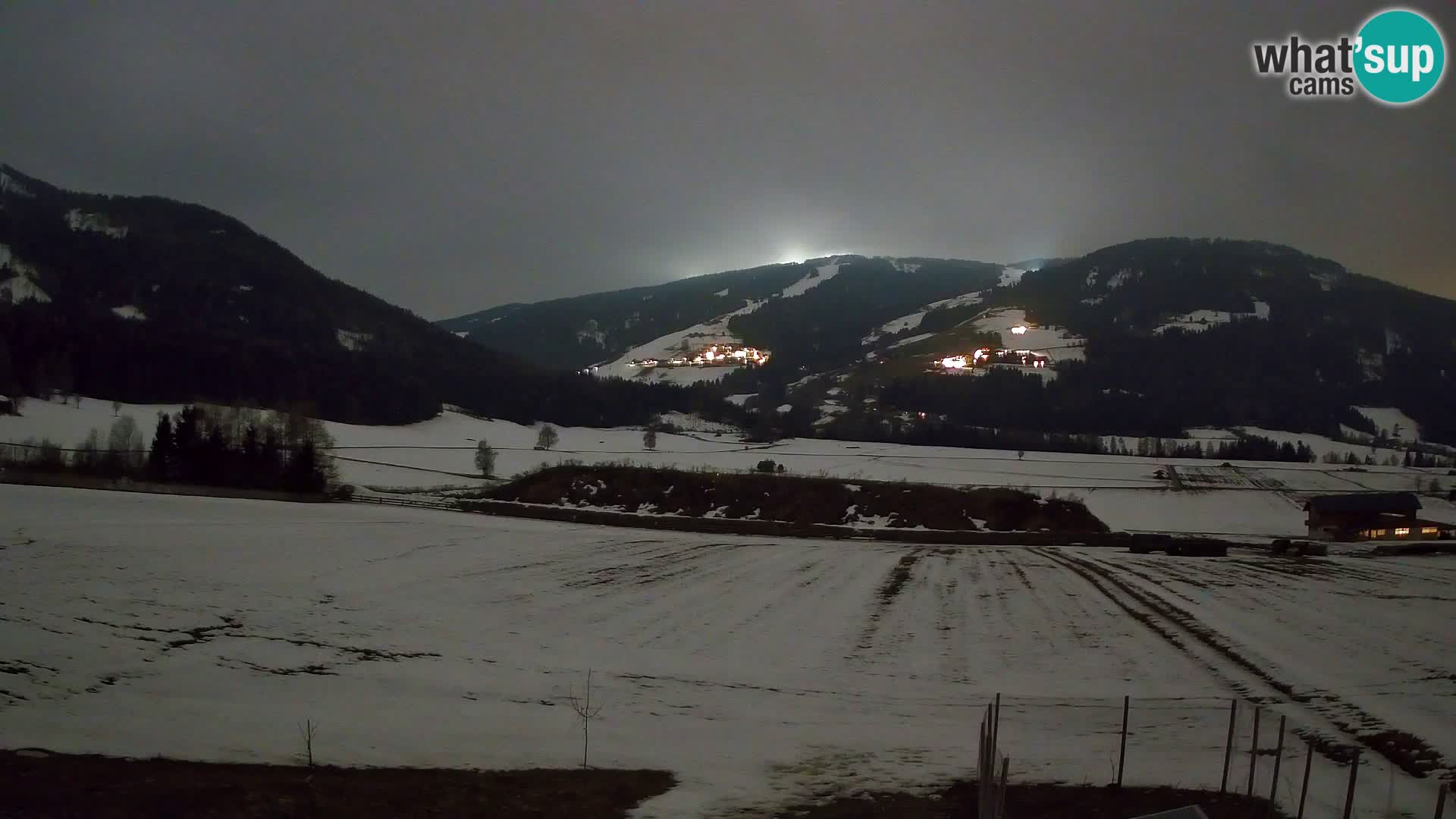 Webkamera Olang | Blick auf den Kronplatz von den Sottla Apartments