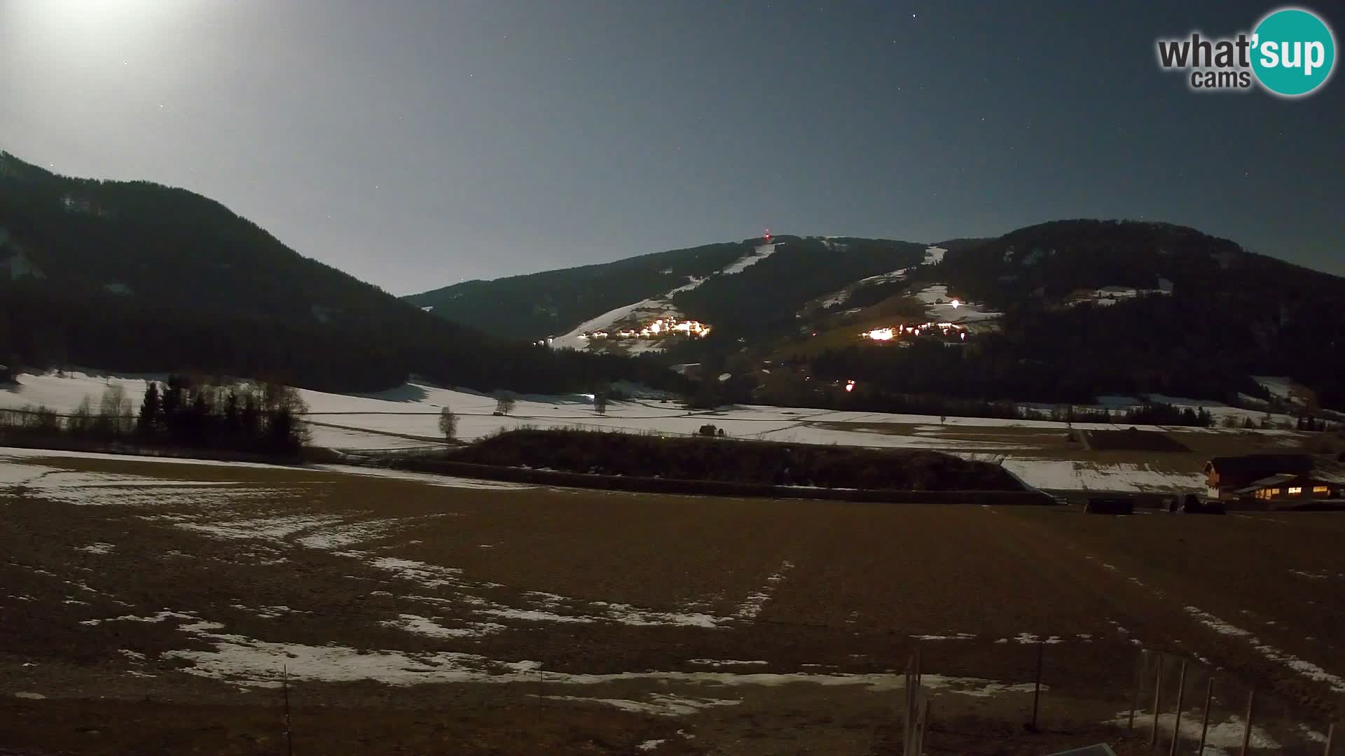 Webkamera Olang | Blick auf den Kronplatz von den Sottla Apartments