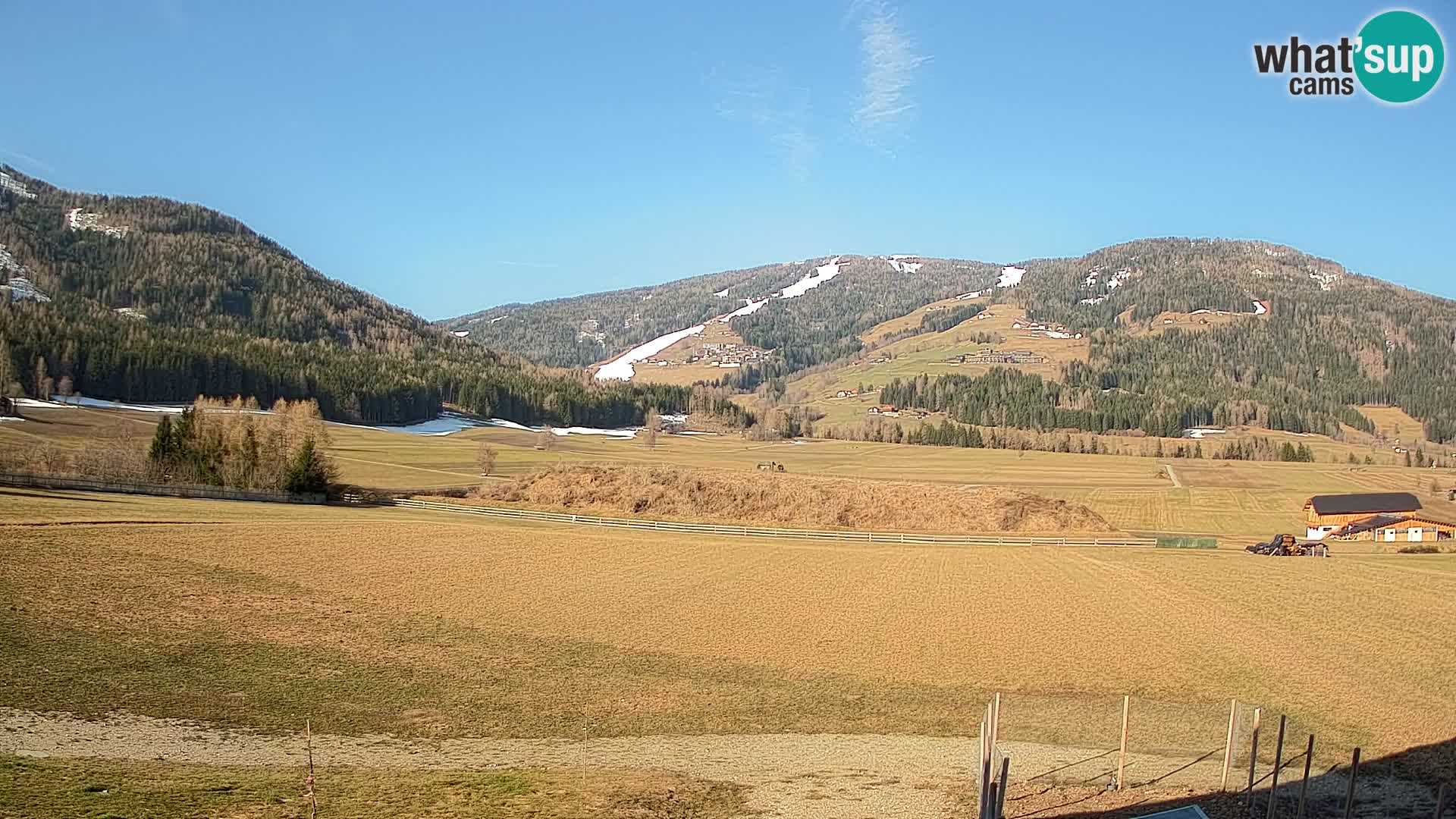 Webkamera Olang | Blick auf den Kronplatz von den Sottla Apartments
