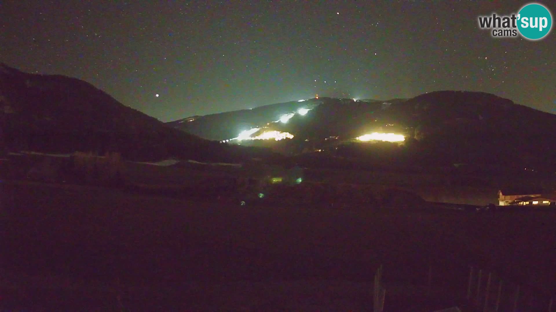 Webkamera Olang | Blick auf den Kronplatz von den Sottla Apartments