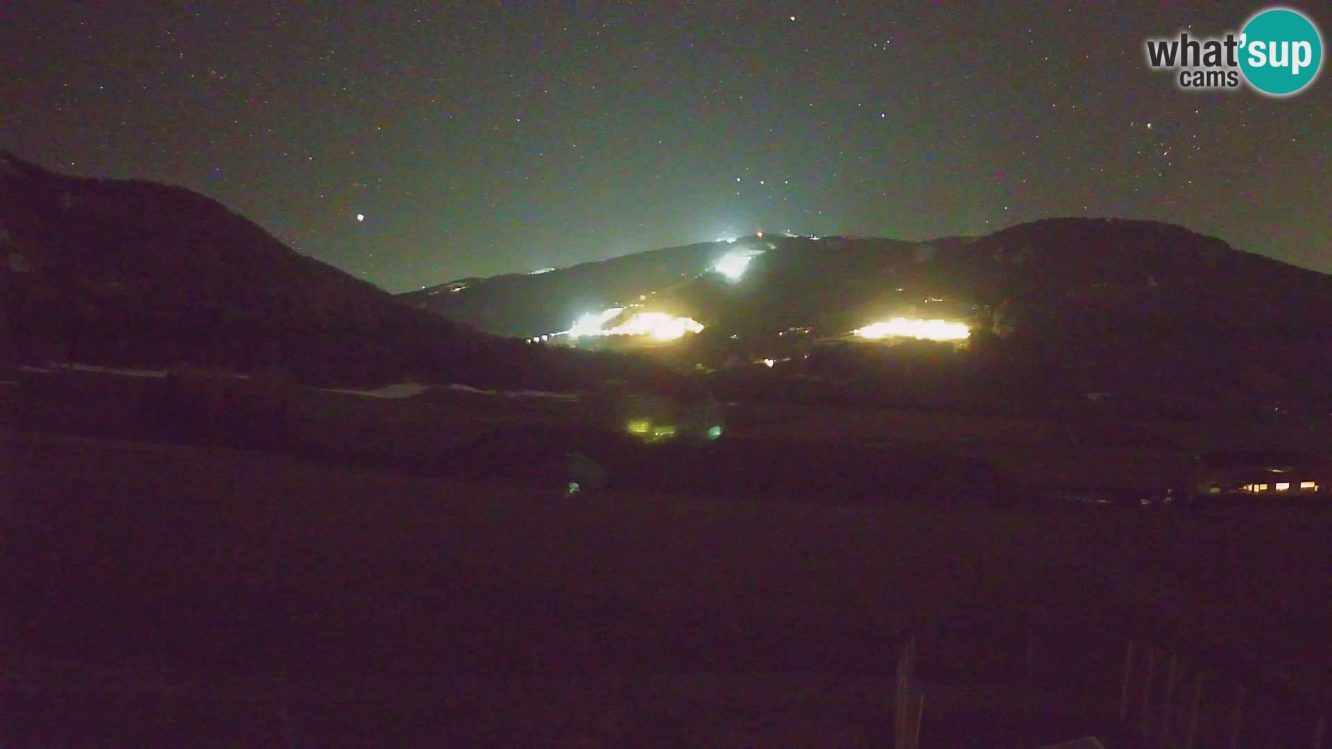 Webkamera Olang | Blick auf den Kronplatz von den Sottla Apartments