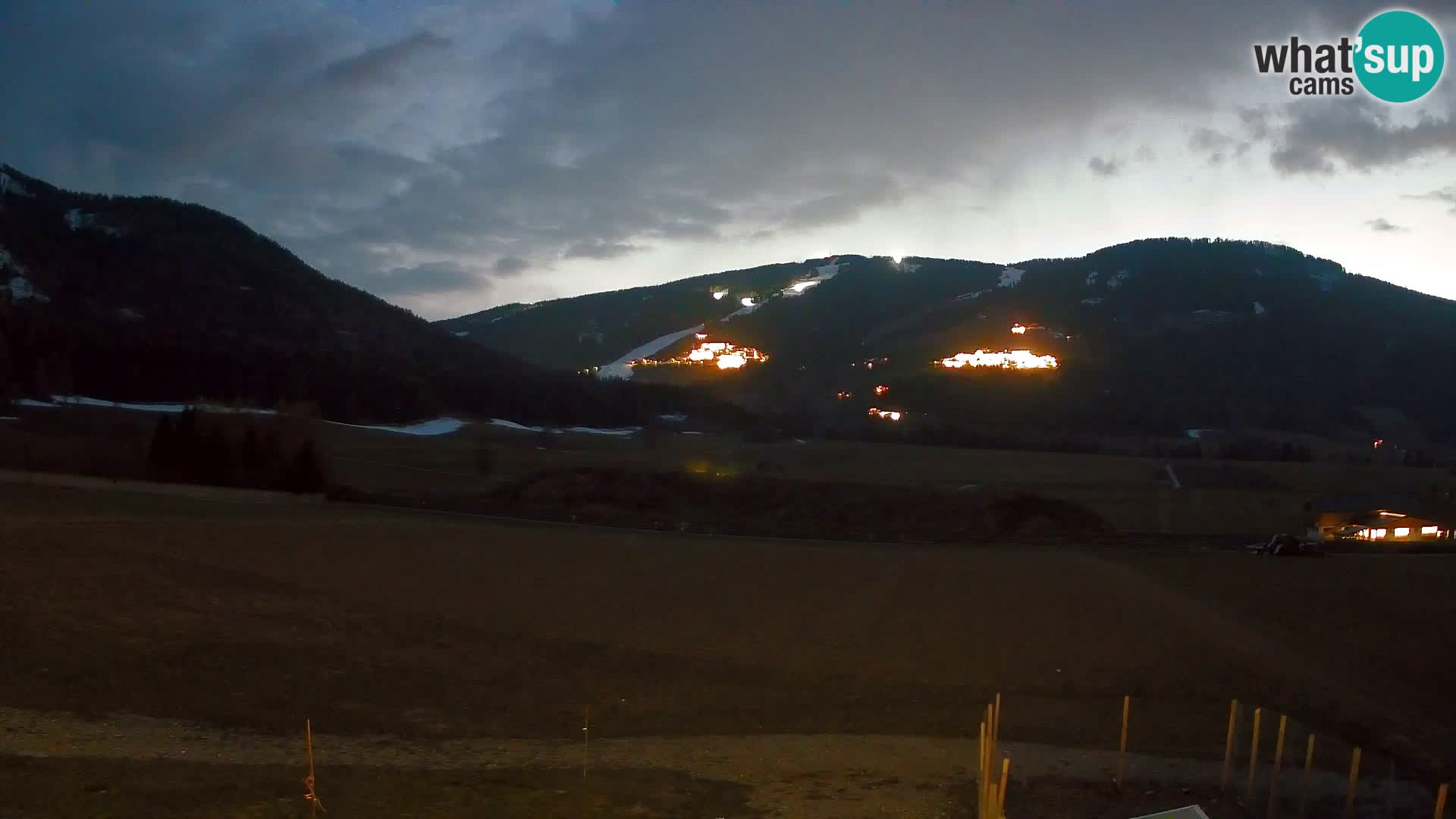 Webkamera Olang | Blick auf den Kronplatz von den Sottla Apartments