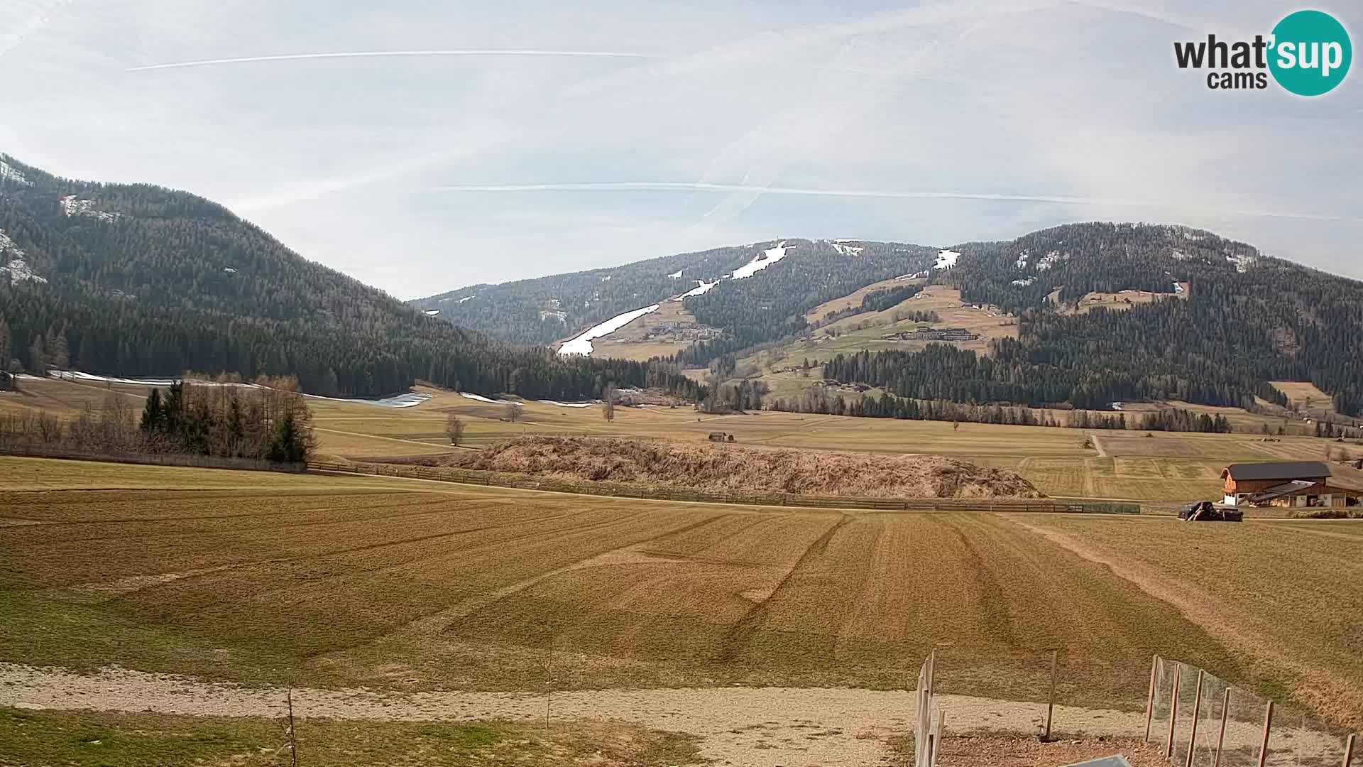 Webkamera Olang | Blick auf den Kronplatz von den Sottla Apartments