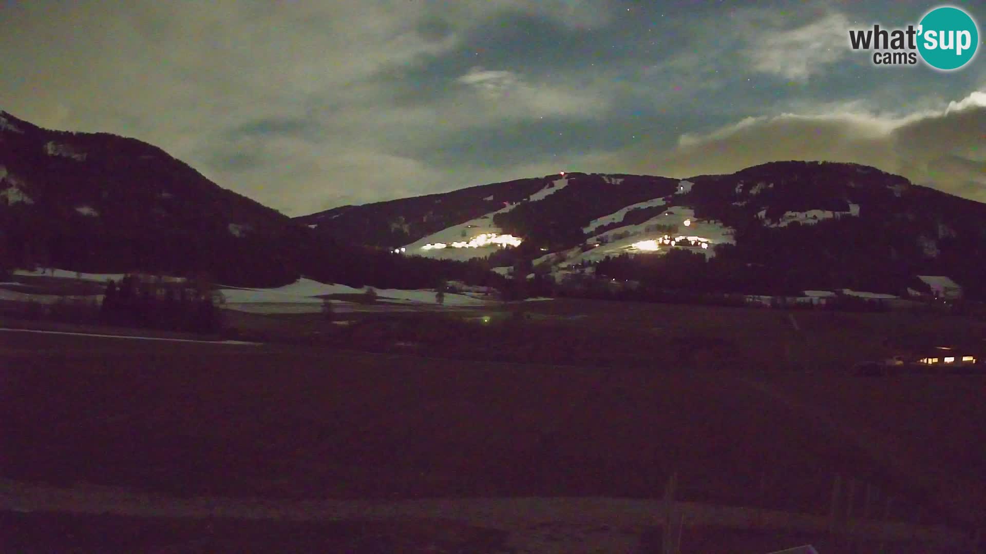 Webkamera Olang | Blick auf den Kronplatz von den Sottla Apartments