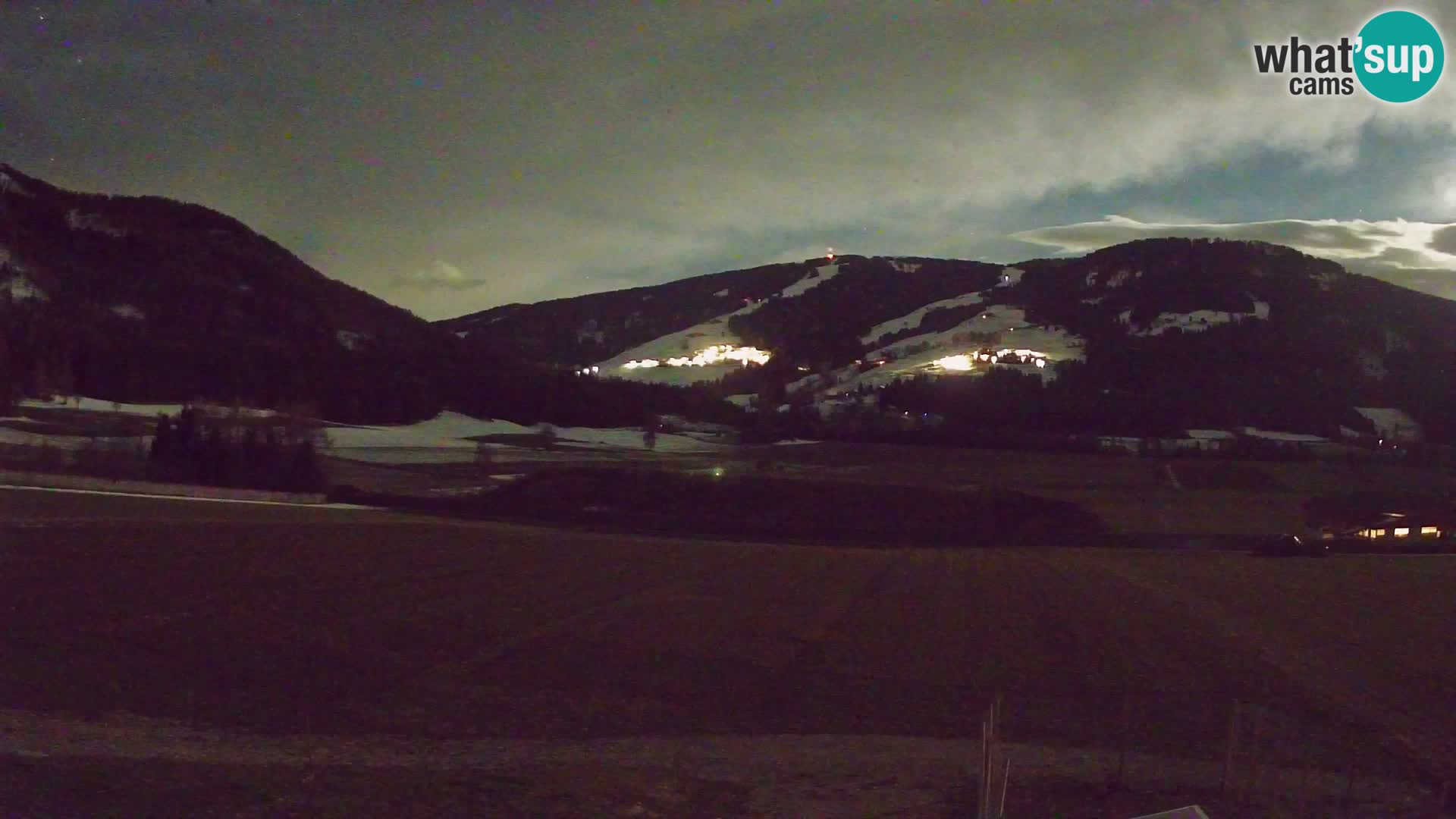Webkamera Olang | Blick auf den Kronplatz von den Sottla Apartments
