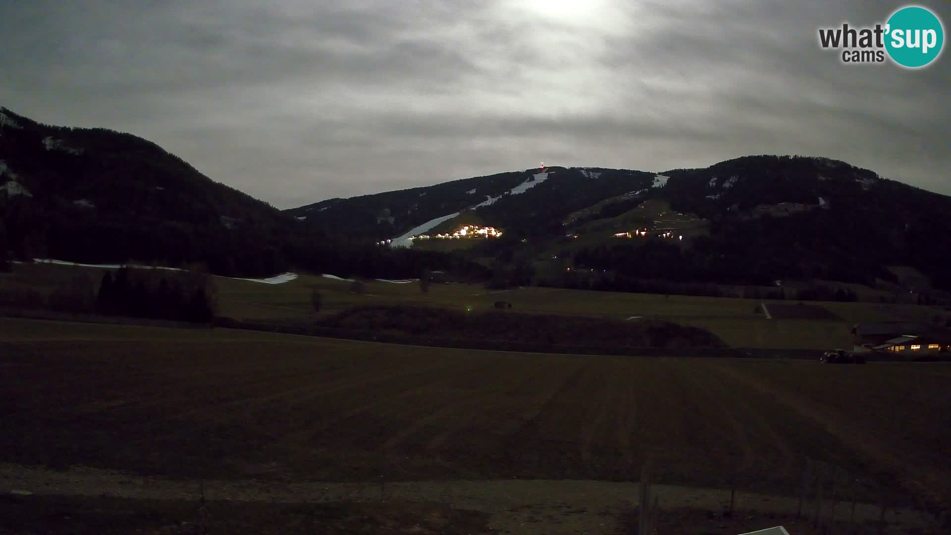 Webkamera Olang | Blick auf den Kronplatz von den Sottla Apartments