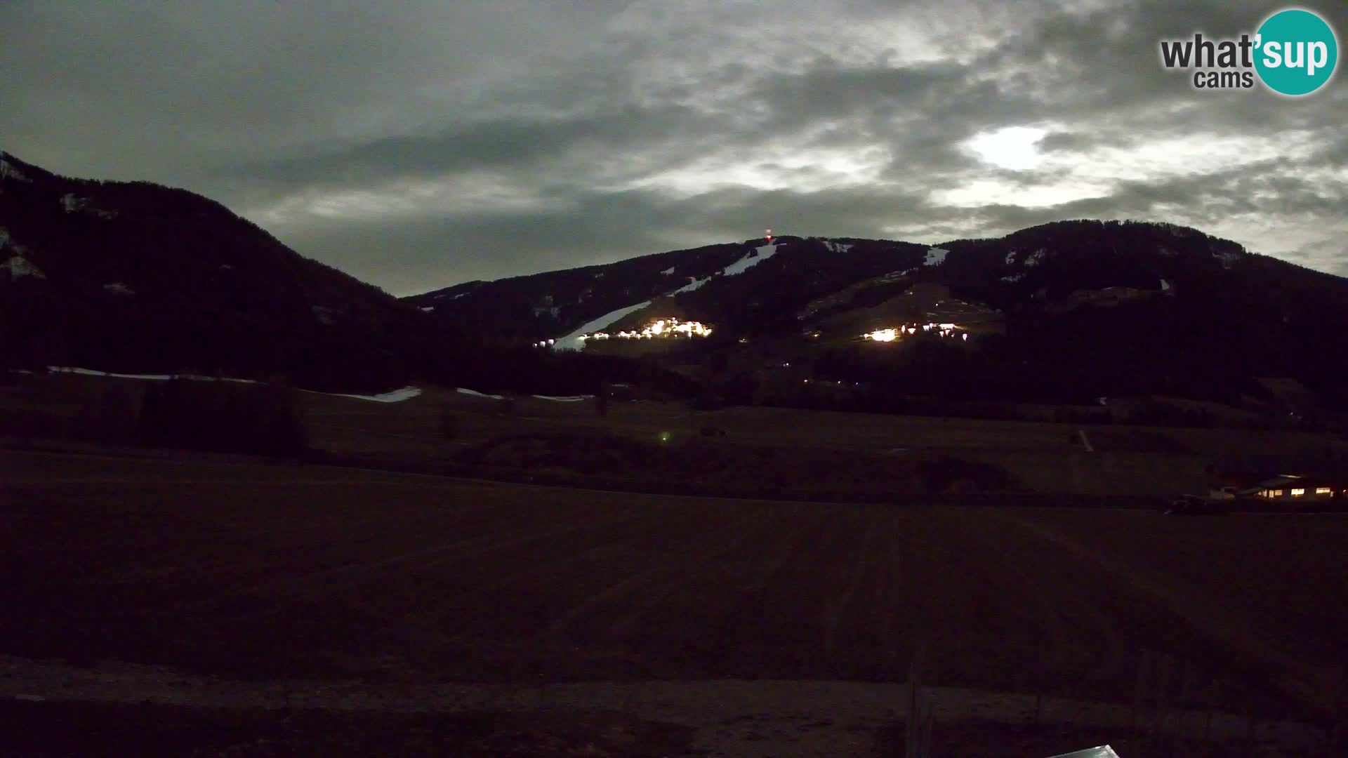 Webkamera Olang | Blick auf den Kronplatz von den Sottla Apartments