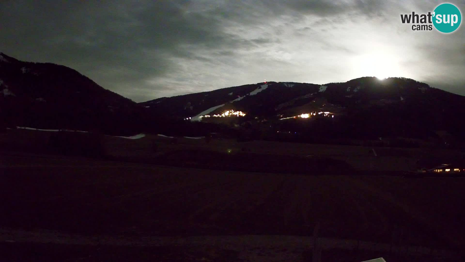 Webkamera Olang | Blick auf den Kronplatz von den Sottla Apartments
